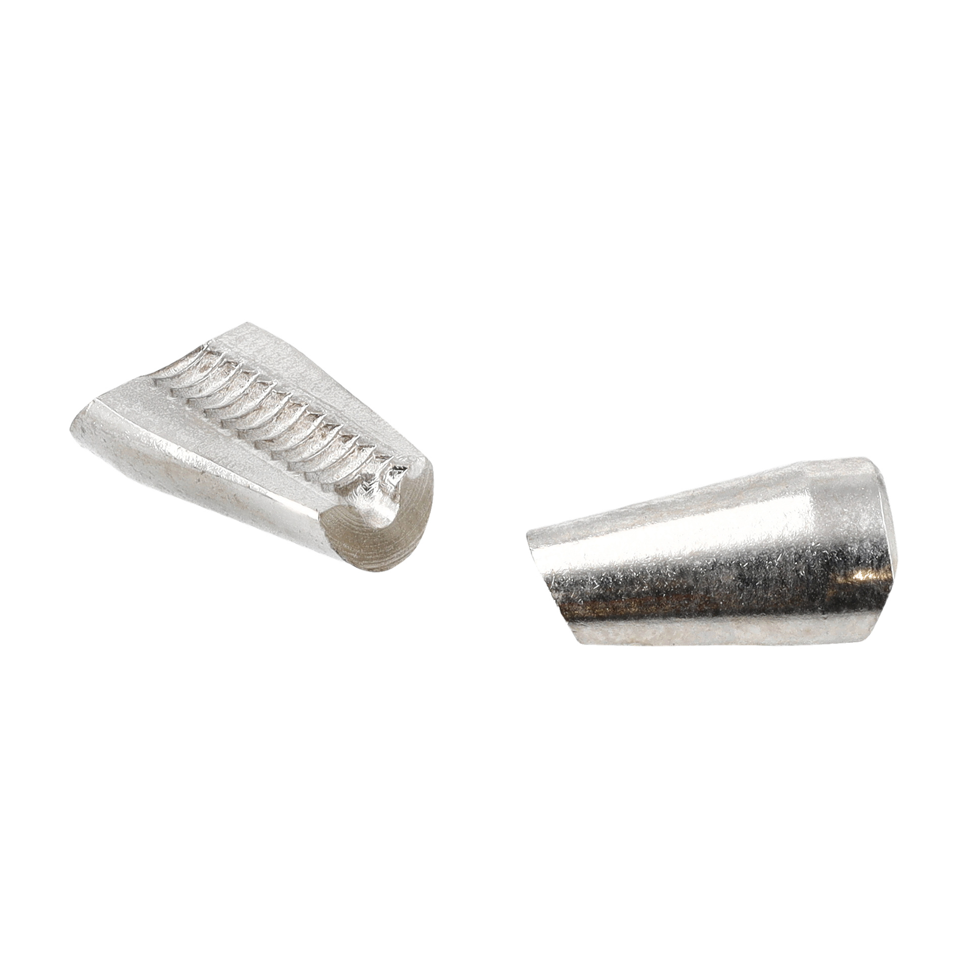 Para srebrnych tulejek Jaw 2-P F. 072000 Rivet Gun, jedna odsłaniająca ząbkowane wnętrze, druga widoczna w profilu bocznym na końcach liny stalowej.
