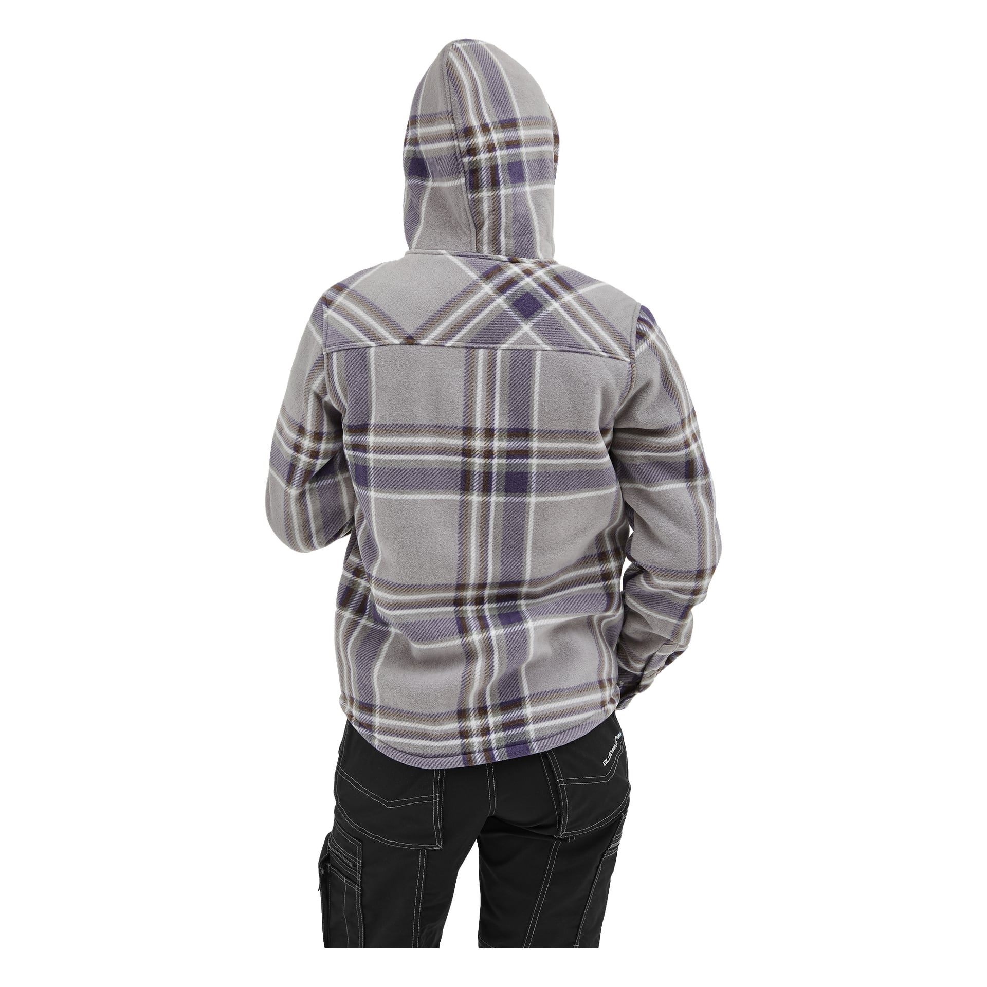 Eine Person ist von hinten zu sehen, die die Bluewear Women's Milly Fleecejacke in einem hellvioletten und grau karierten Design mit hochgezogener Kapuze trägt, kombiniert mit schwarzen Hosen.