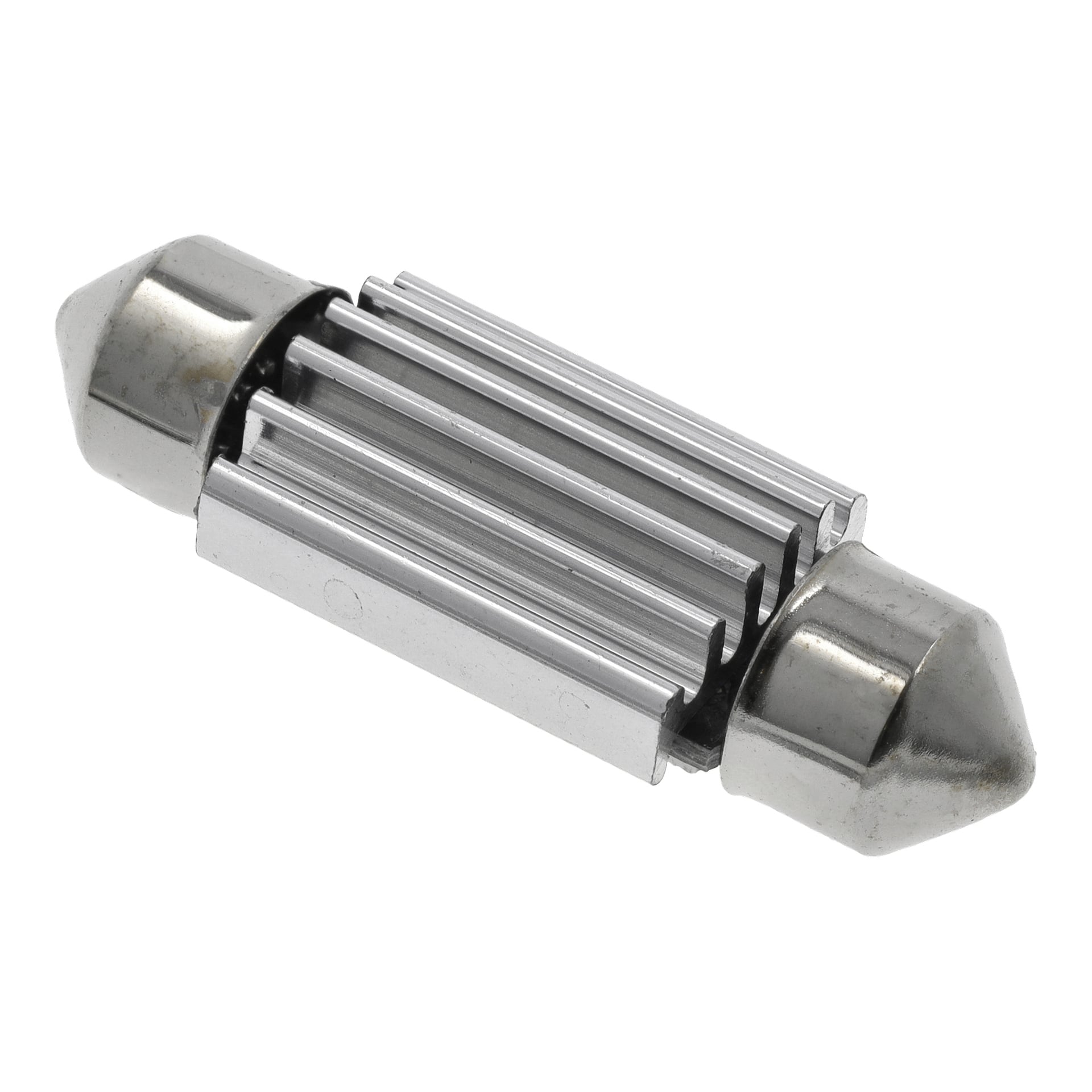 Närbild av en Hamron LED-billampa C5W/C10W, med metalländlock och en räfflad cylindrisk form; Vanligt att användas för bil- eller inomhusbelysning. Finns i ett paket om två.