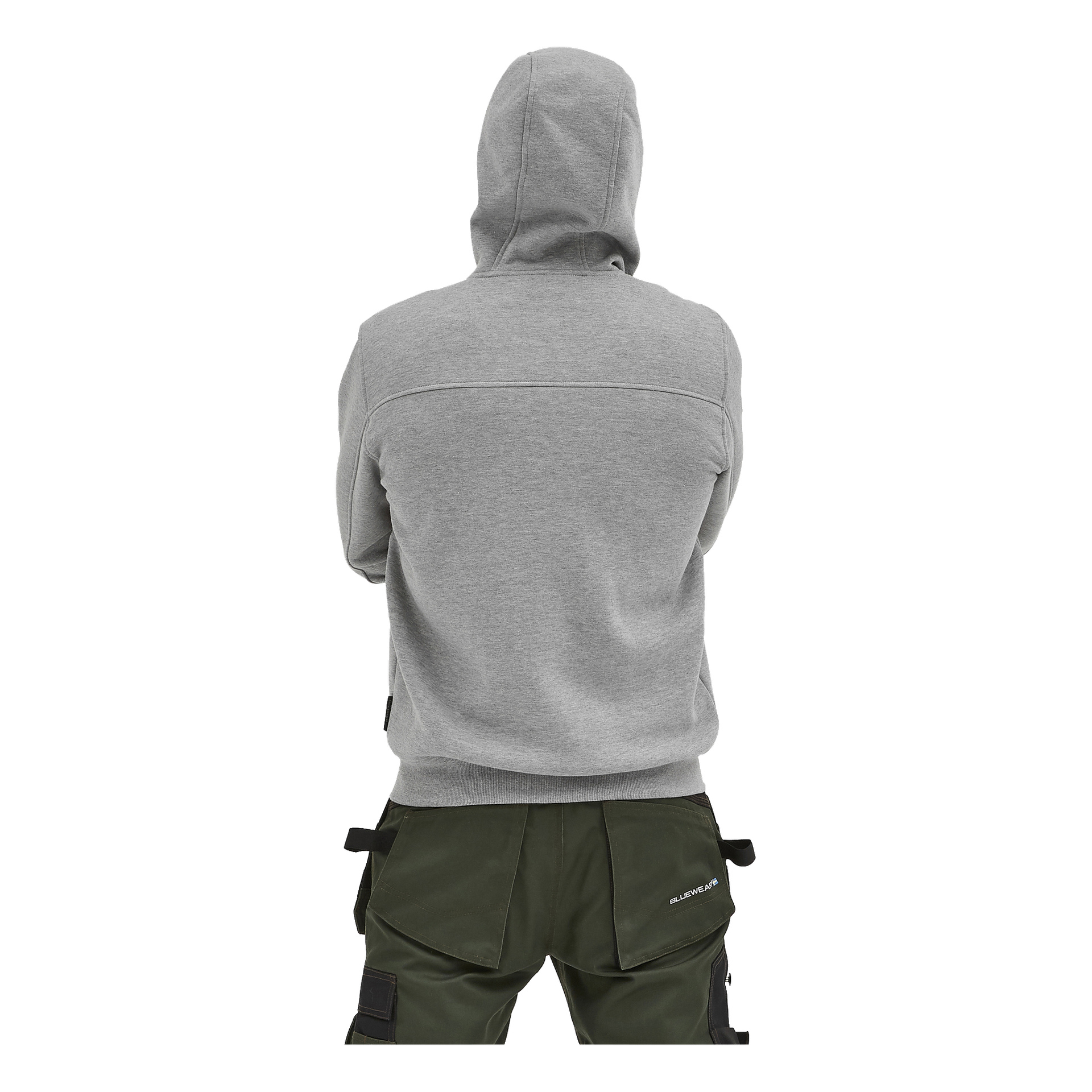 En person syns bakifrån, klädd i en grå Bluewear herrhoodie med huvan uppdragen, matchad med gröna arbetsbyxor med flera fickor och svarta detaljer.