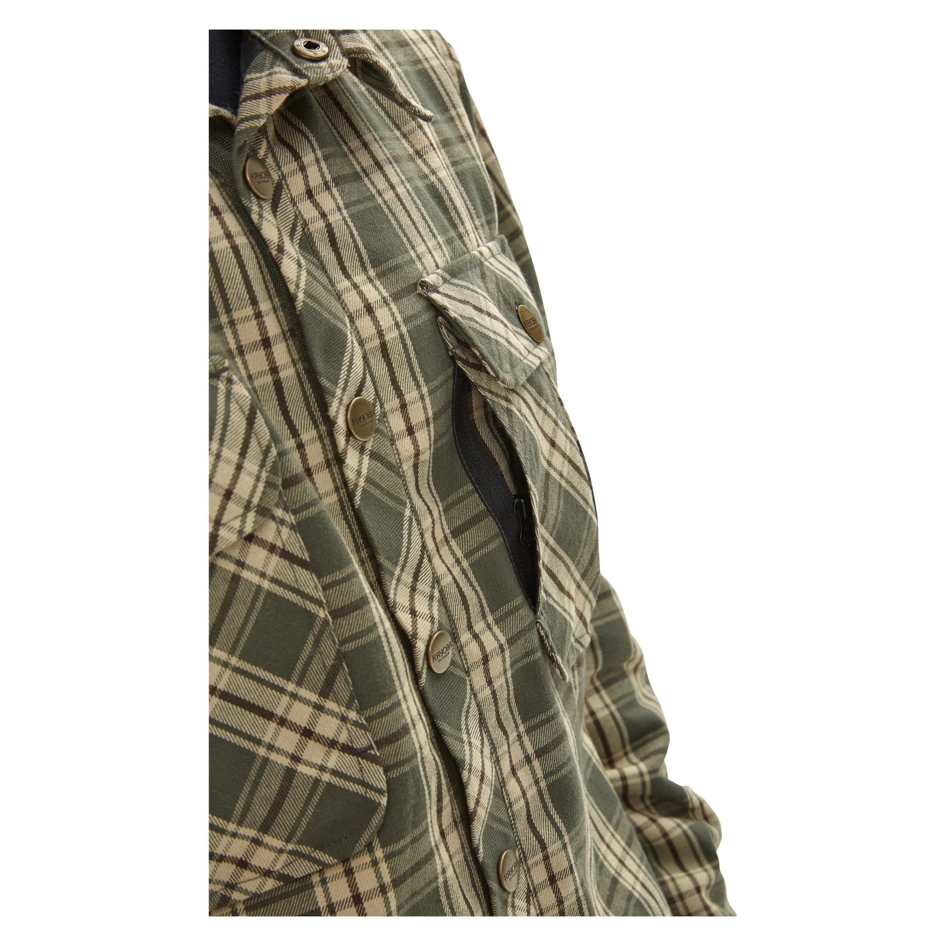 Närbild på Kayoba Outdoor Windproof flanellskjorta Grimsö, som visar dess gröna och beige rutiga design, flik på bröstfickan, metallknappar och mjukt flanelltexturerat material.