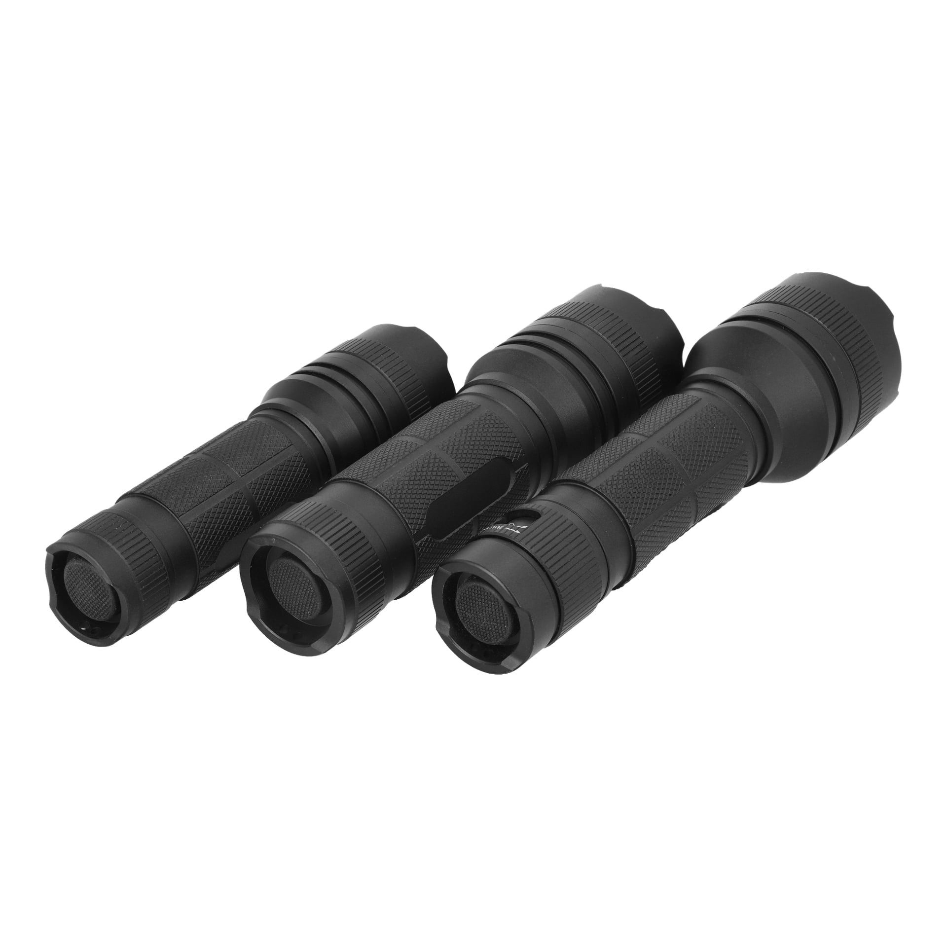 Tre Anslut LED-facklor från 3-pack-setet, var och en i olika storlek, är placerade sida vid sida och visar upp sina texturerade grepp och framträdande ändknappar.