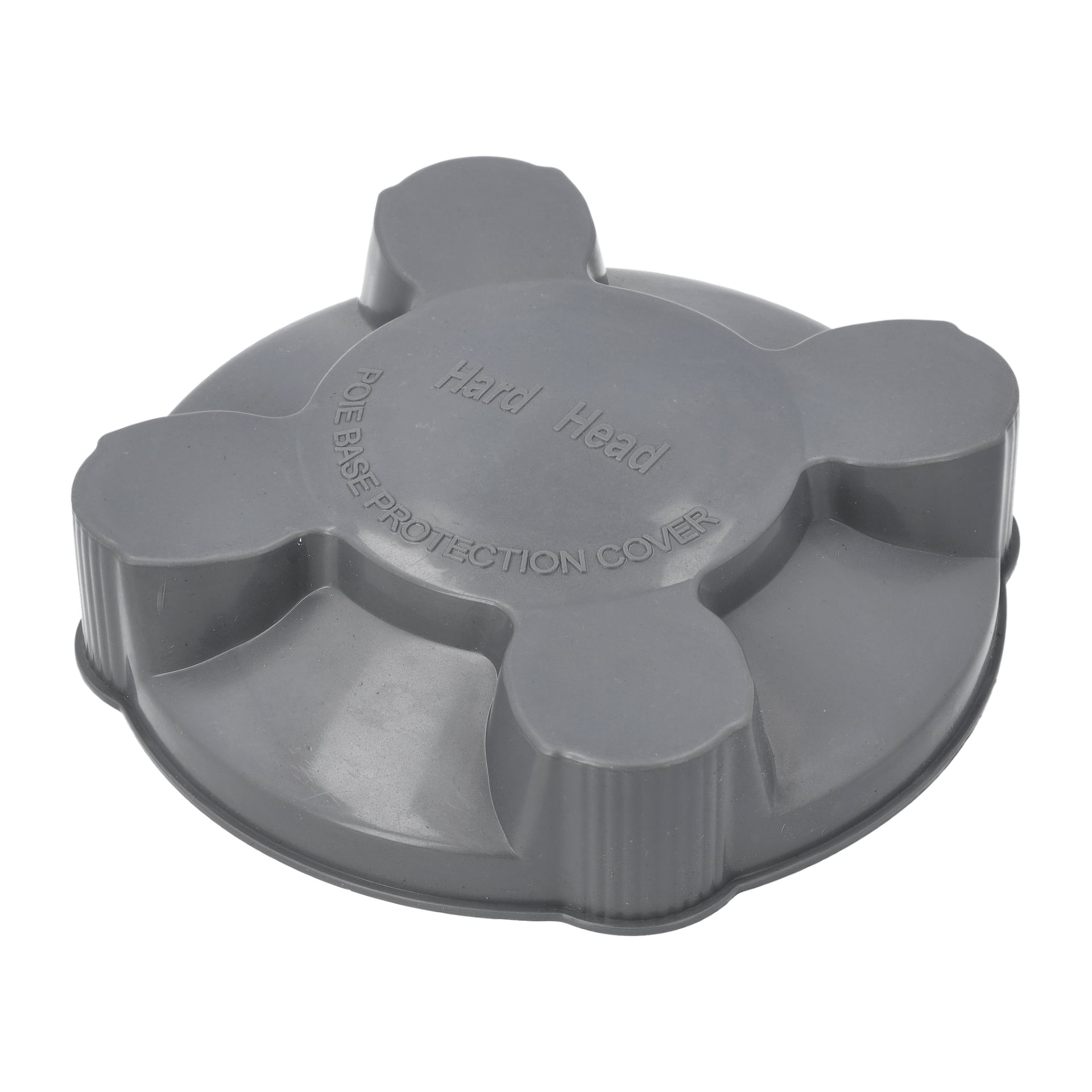 Ett runt grått plastlock för stolpfästen med upphöjda ytor och formgiven text med texten "Hard Head" och "POE BASE PROTECTION COVER".