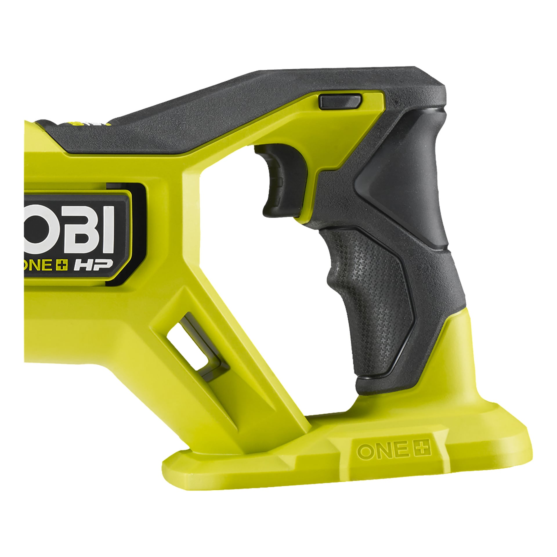 Eine detaillierte Nahaufnahme des Griffs und des Griffbereichs eines batteriebetriebenen Ryobi One+ HP mit bürstenloser Kolben-Säge RRS18X-0, wobei der Fokus auf den Abzug und das schwarz-gelb strukturierte Griffdesign lag.