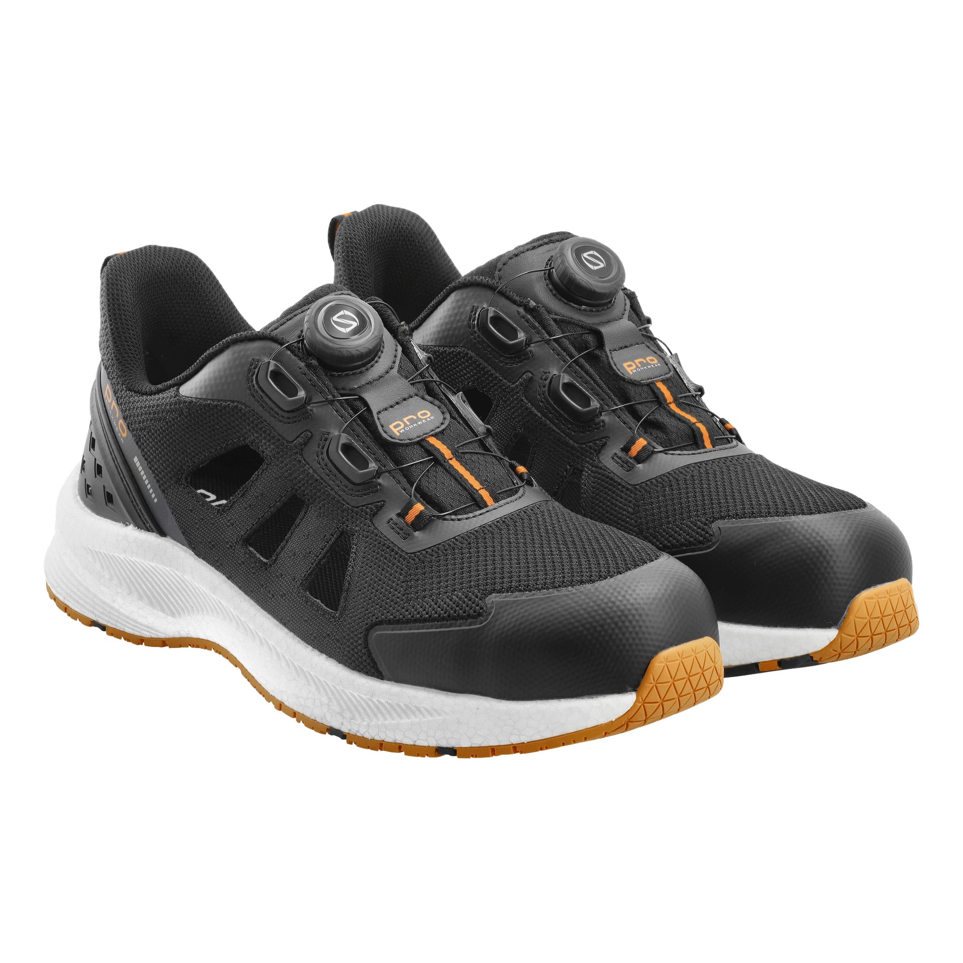 Svarta Bluewear Pro Workwear säkerhetssandaler med orangea accenter, avslutade med vita sulor och ett framträdande snabbsnörningssystem. Austin-versionen har en mesh-övre del och förstärkt tåskydd.