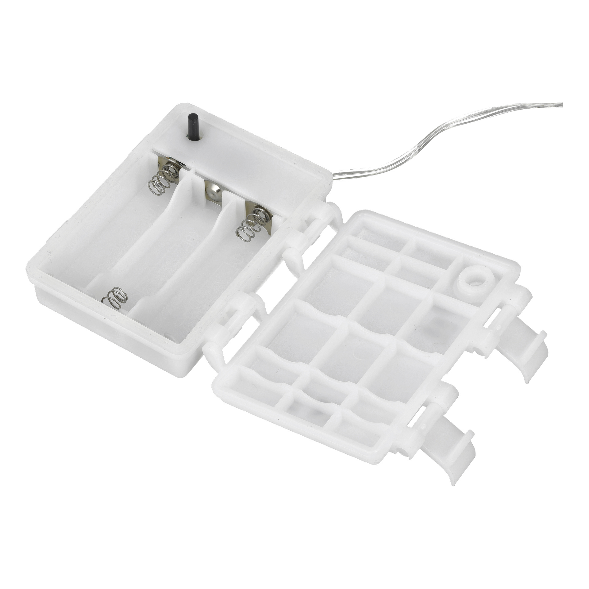 Bateriowe lampki LED typu fajerwerki firmy EKVIP mają biały plastikowy uchwyt na baterie, który ma dwa otwory, metalowe sprężyny, otwartą pokrywę z zewnątrz oraz dwa połączone przewody.