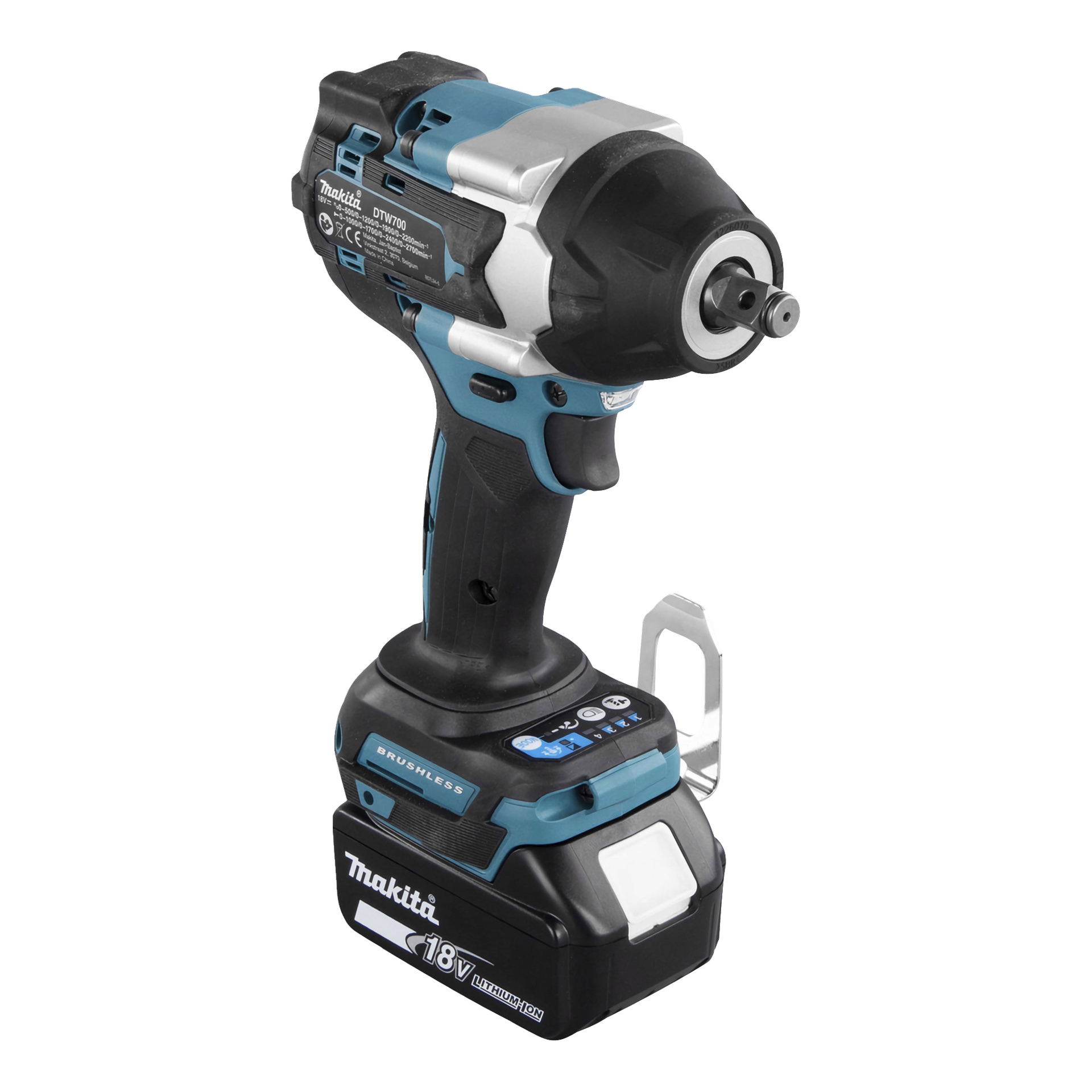 Makita DTW700 to bezprzewodowy bezszczotkowy klucz udarowy 18V z niebiesko-czarnym wzorem, metalowym hakiem i baterią montowaną na podstawie.