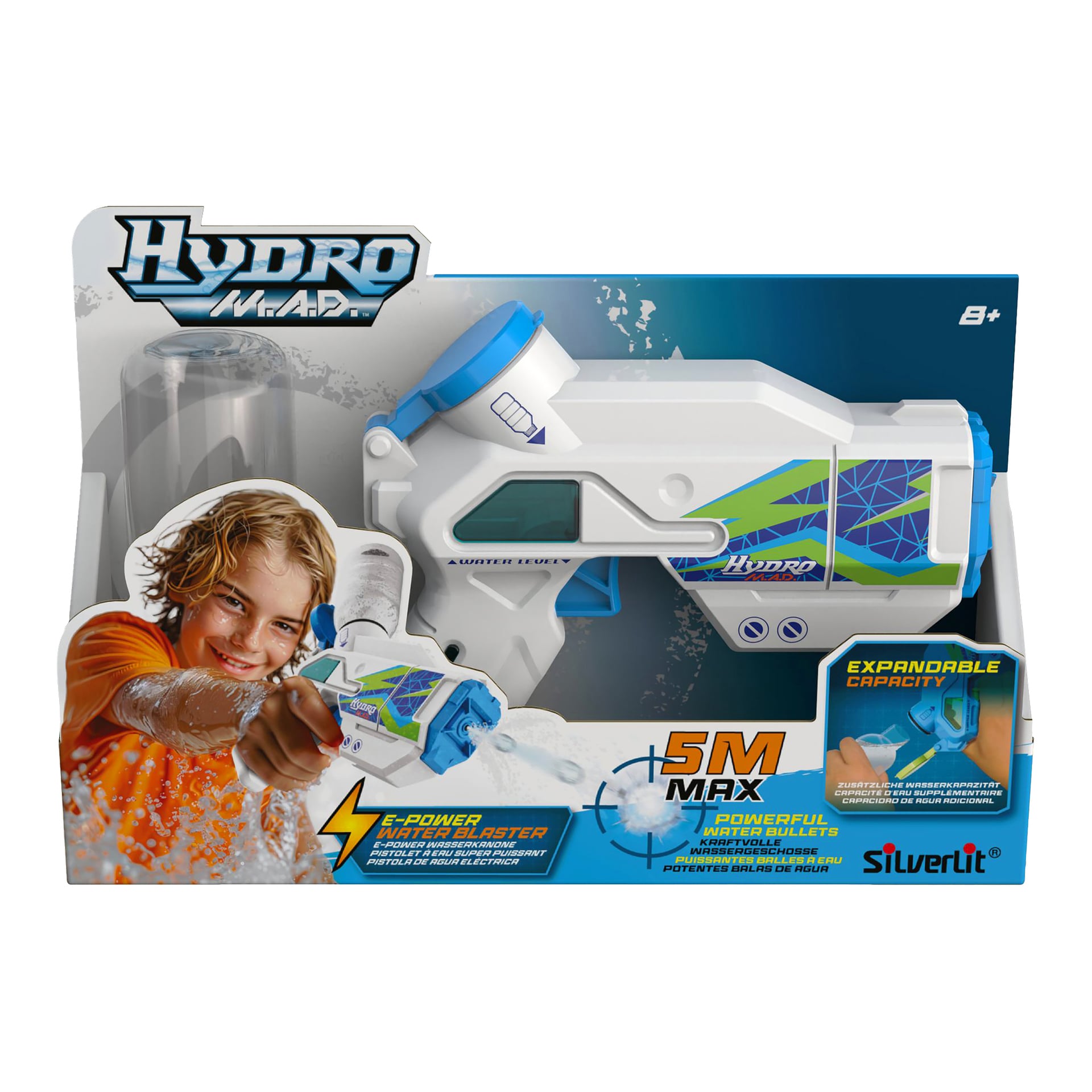 Silverlit Hydro MAD Mini Blaster i förpackning, där ett barn använder den. Höjdpunkter: 5 m räckvidd, expanderbar tank, Silverlit-logga.