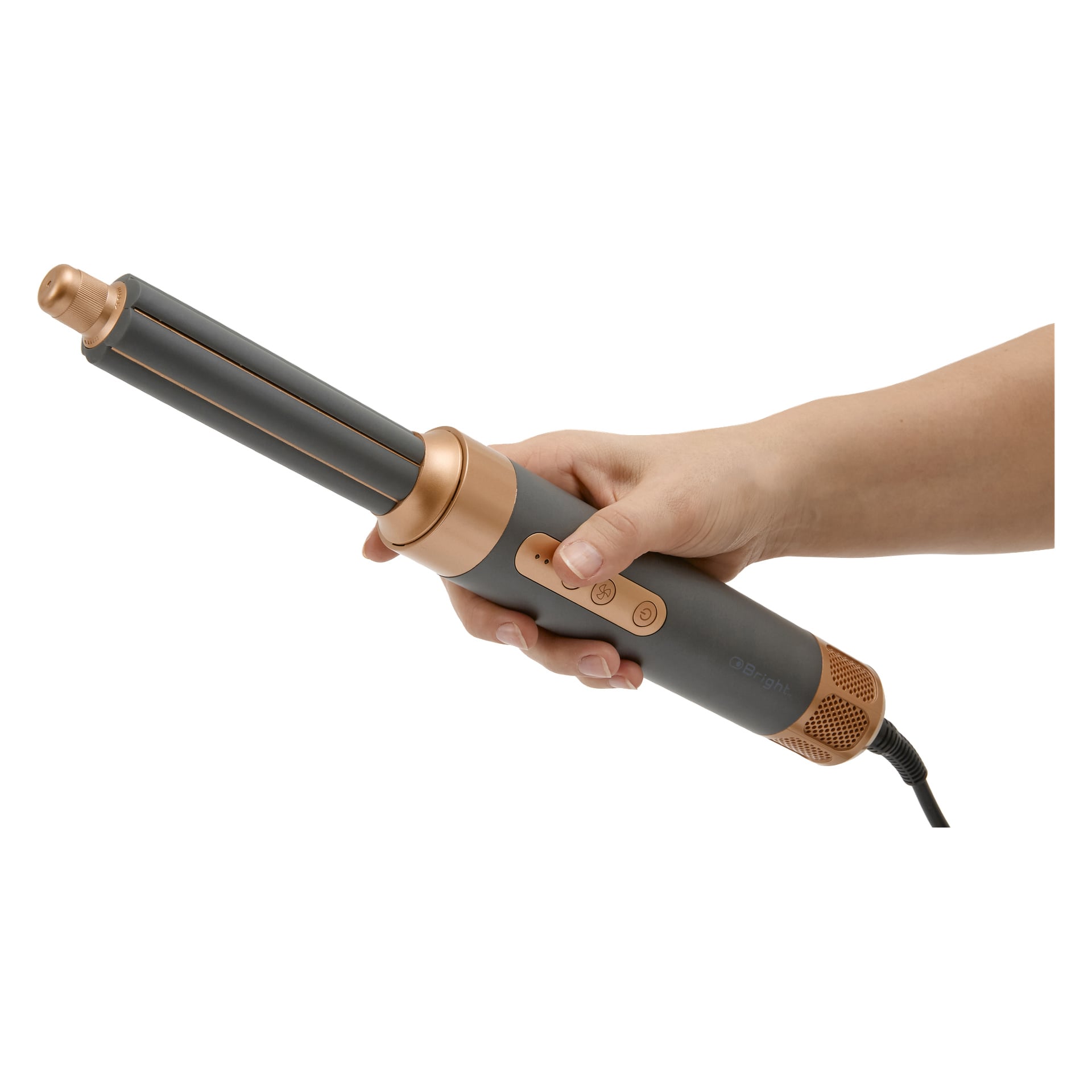 Ręka chwyta multistyler Bright 6-w-1, elegancką czarno-złotą lokówkę z okrągłą lufą i przyciskami na rękojeści.
