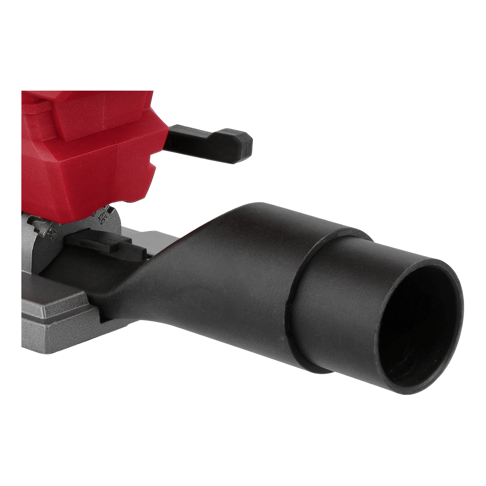 cylindryczny adapter odkurzacza podłączony do czerwono-szarej wyrzynarki Meec Tools, do podłączenia węża do odciągania kurzu.