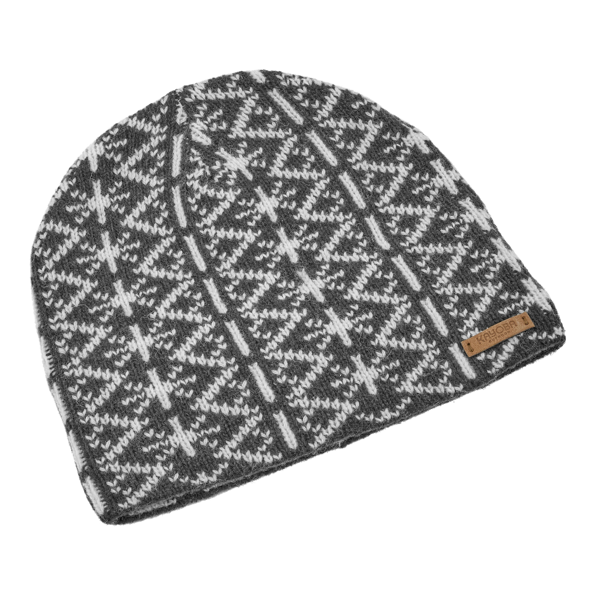 Eine grau-weiße Strickmütze mit geometrischem Schneeflockenmuster und einem kleinen braunen Etikett an der Seite.