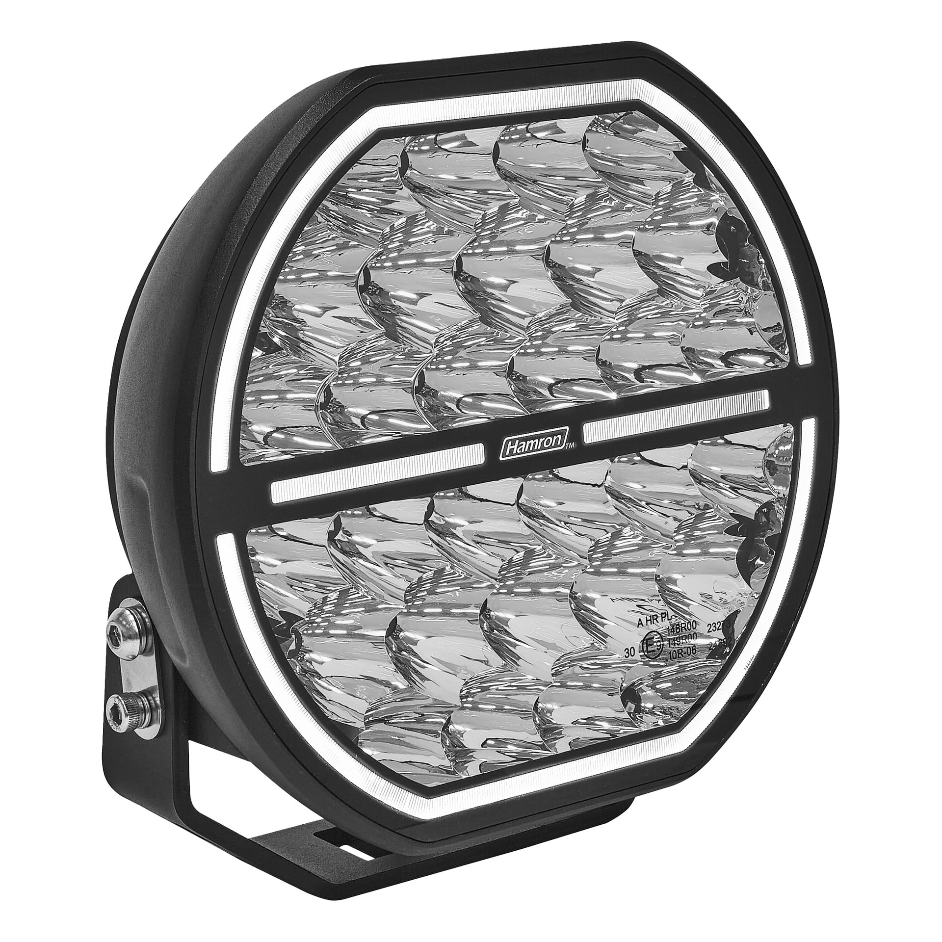 En rund Hamron Extra Light LED med svart kabinett, klart objektiv, indre reflektorer, monteringsbrakett og "Hamron" foran.