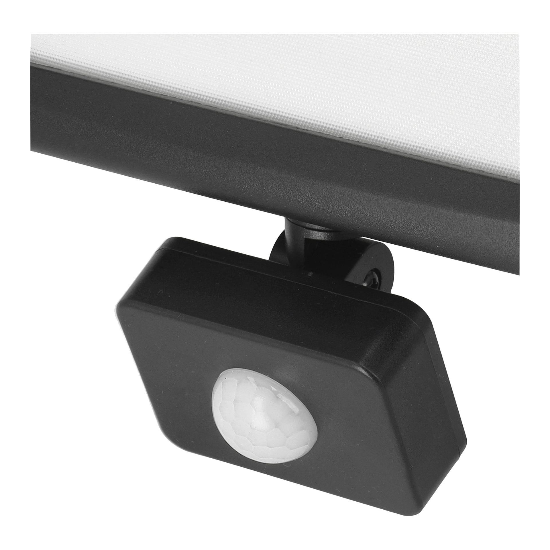 Nærbilde av Anslut-flomlyset med LED-bevegelsessensor, svart kropp på rektangulær feste, med en hvit kuppelsensor i midten.
