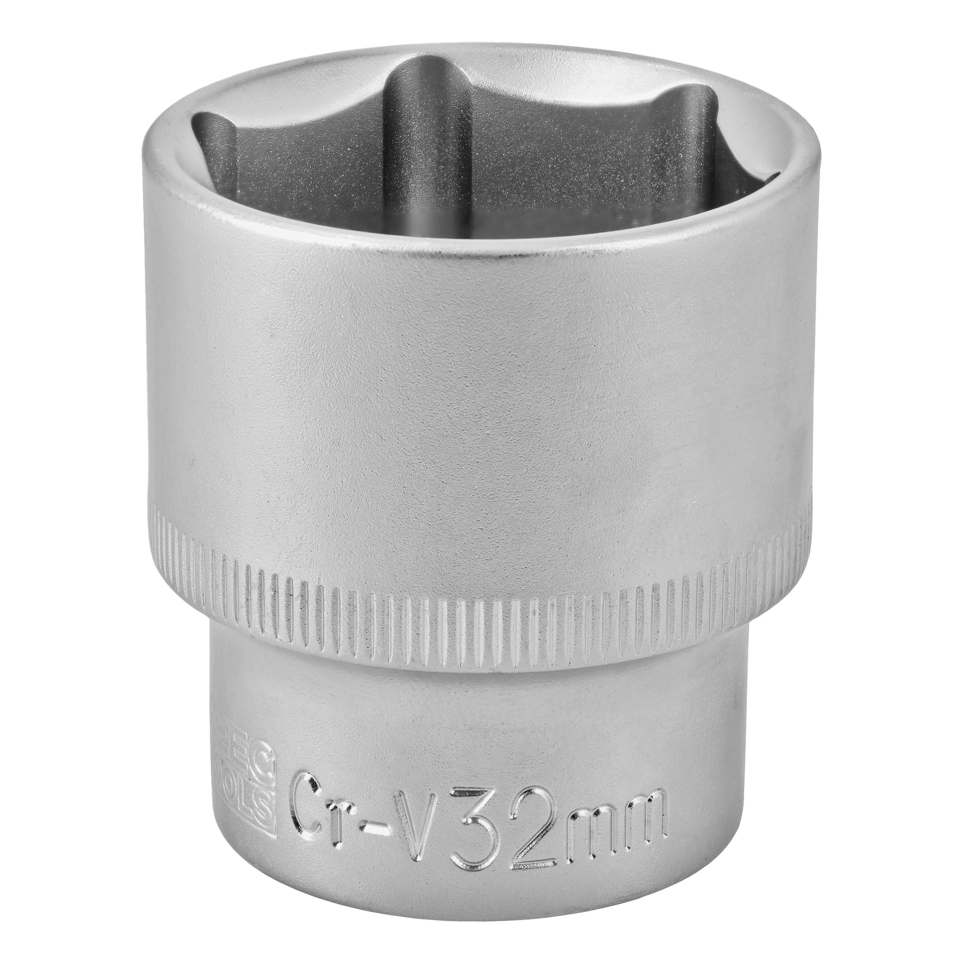 Närbild på ett hylsnyckelfäste av metall märkt Cr-V 32mm med sex punkter invändigt och en texturerad greppdel runt ytterkanten.