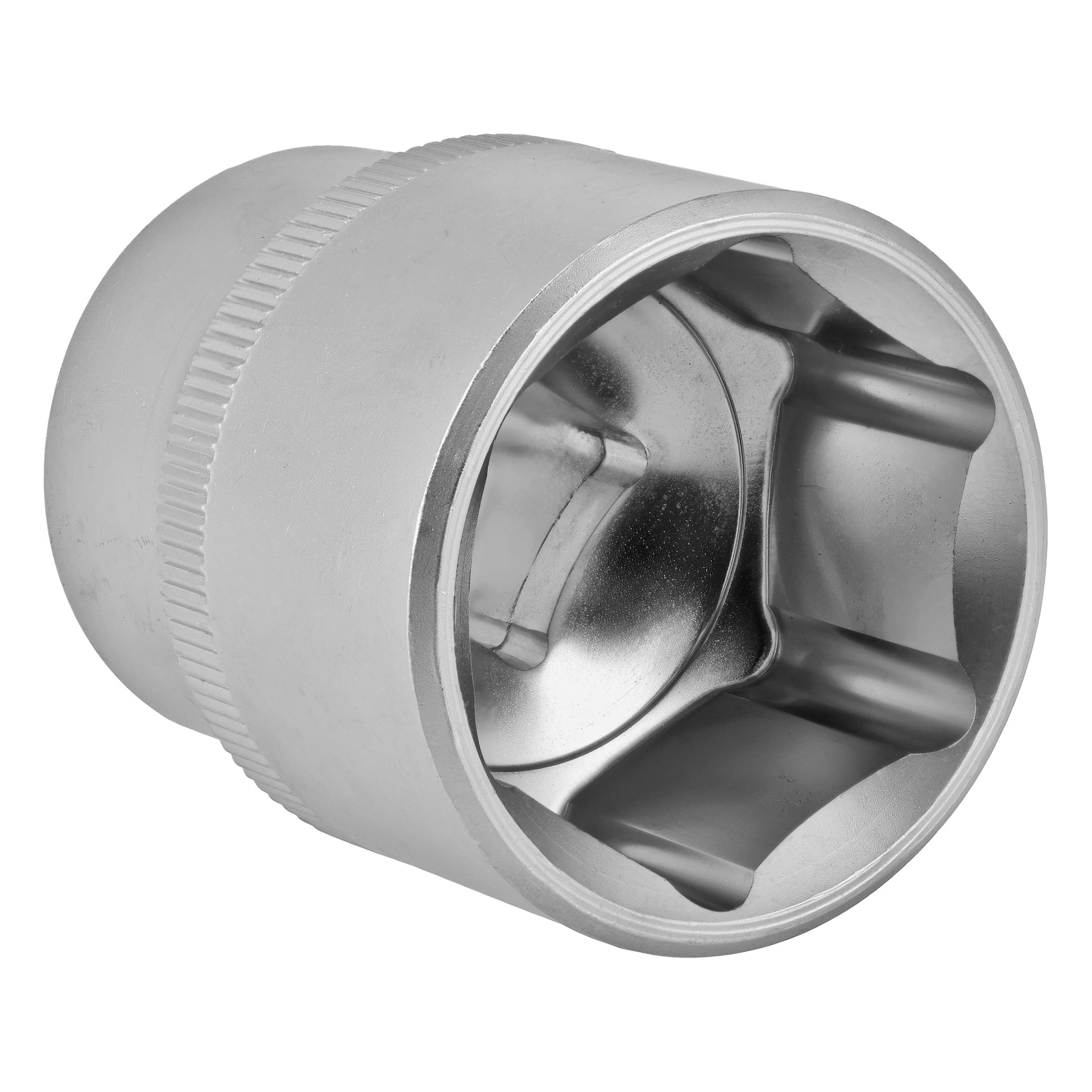 Närbild på ett silverfärgat, cylindriskt hylsverktyg av metall med invändigt spår och skårade kanter, som vanligen används inom bilindustrin eller mekaniska tillämpningar. Verktyget ser rent och oanvänt ut.