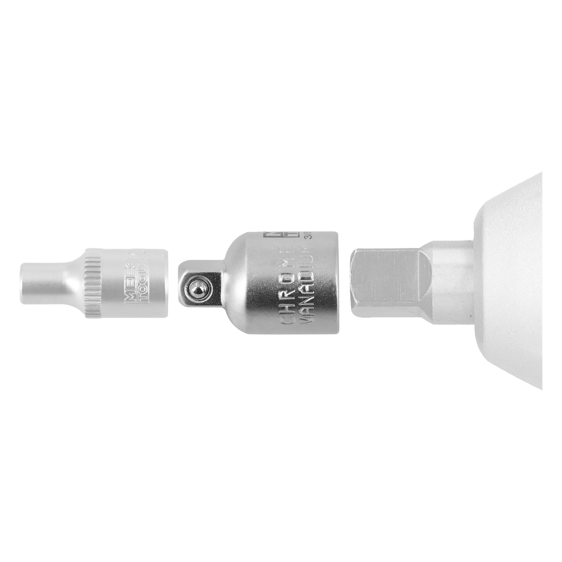 Tre metalliska verktygsdelar – Meec Tools Reducer, CHROME VANADIUM-adapter och en borr – arrangerade i en rad.