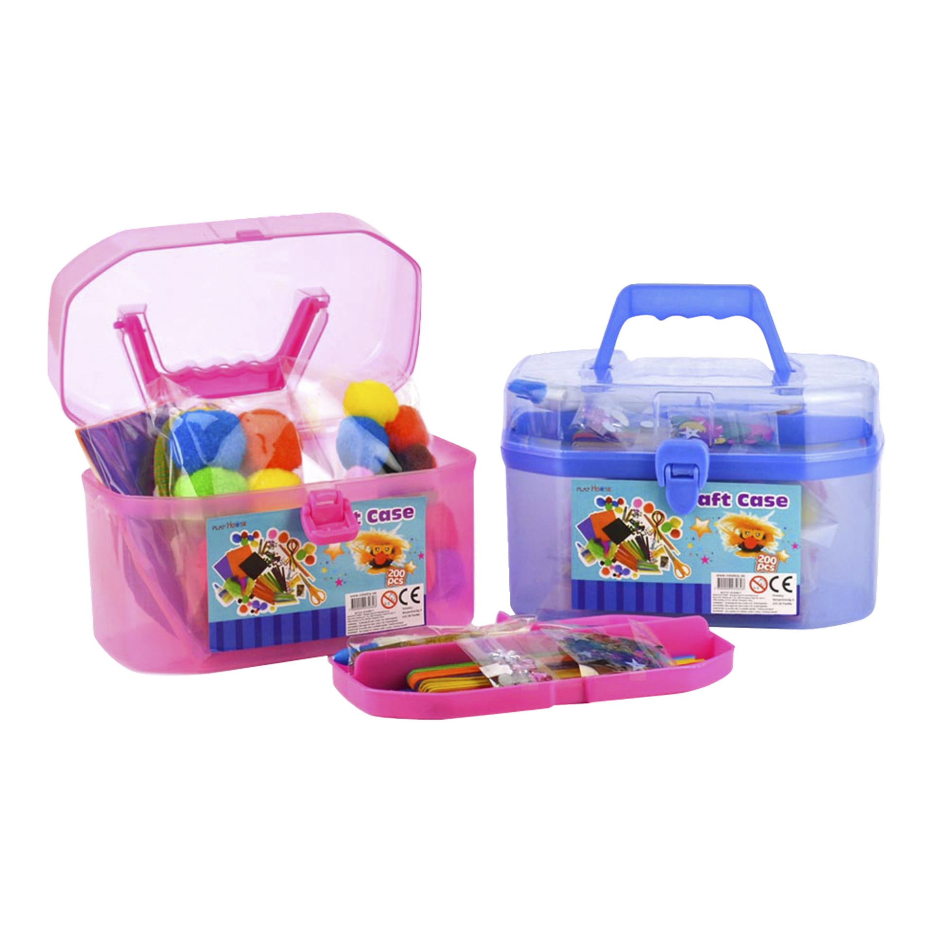To Robetoy Arts and Crafts Box Craft Cases (200 deler)"—en rosa, en blå—er utstilt. Begge er fylt med kunstutstyr, inkludert pompoms, pinner og skumformer. En etui er åpen og viser innholdet; den andre er lukket. Foran står en pose med flere forsyninger.