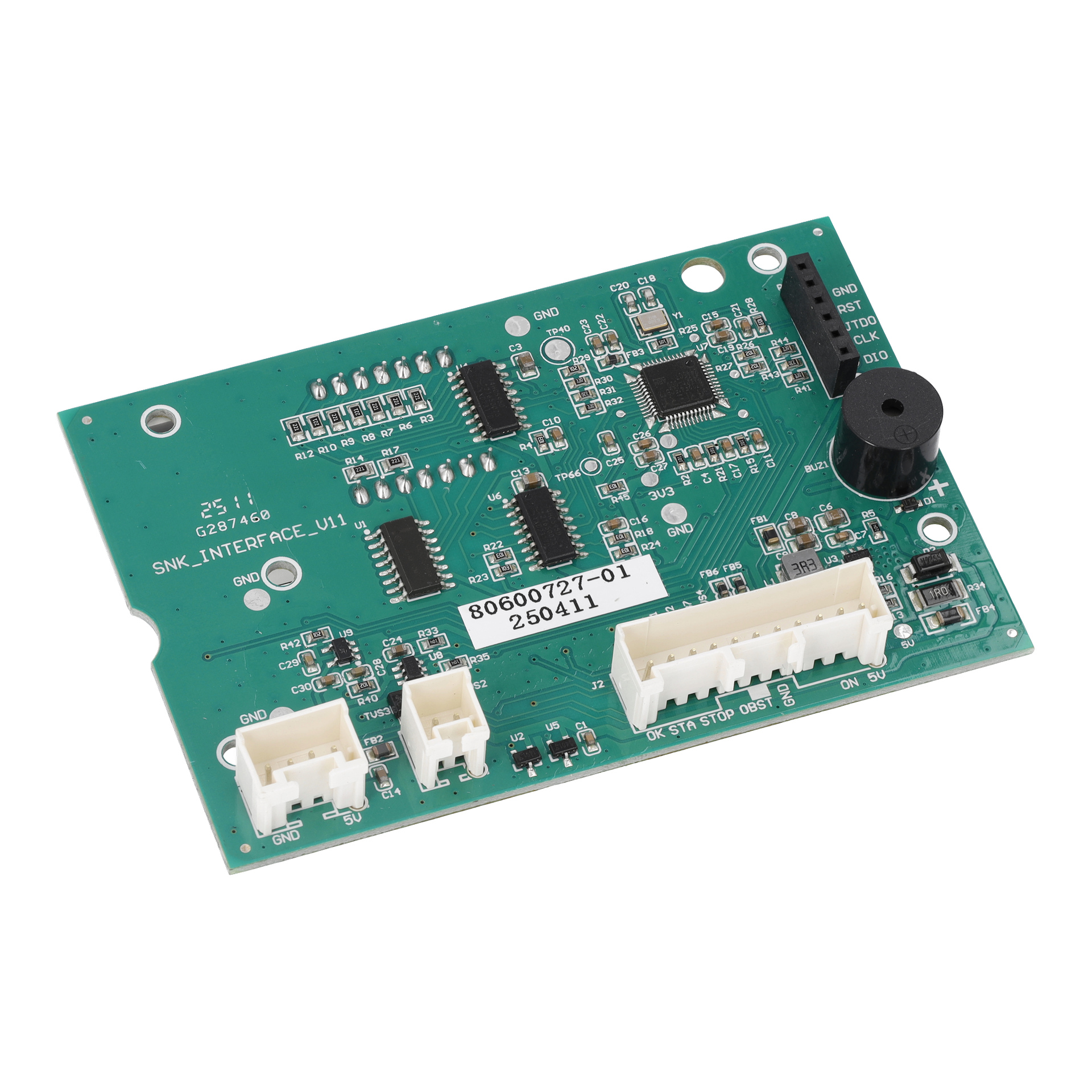 Ett grönt SNK_INTERFACE_V1.1-displaykort för en robotgräsklippare med chips, tre vita kontakter, svart cylinder och stiftheaders.
