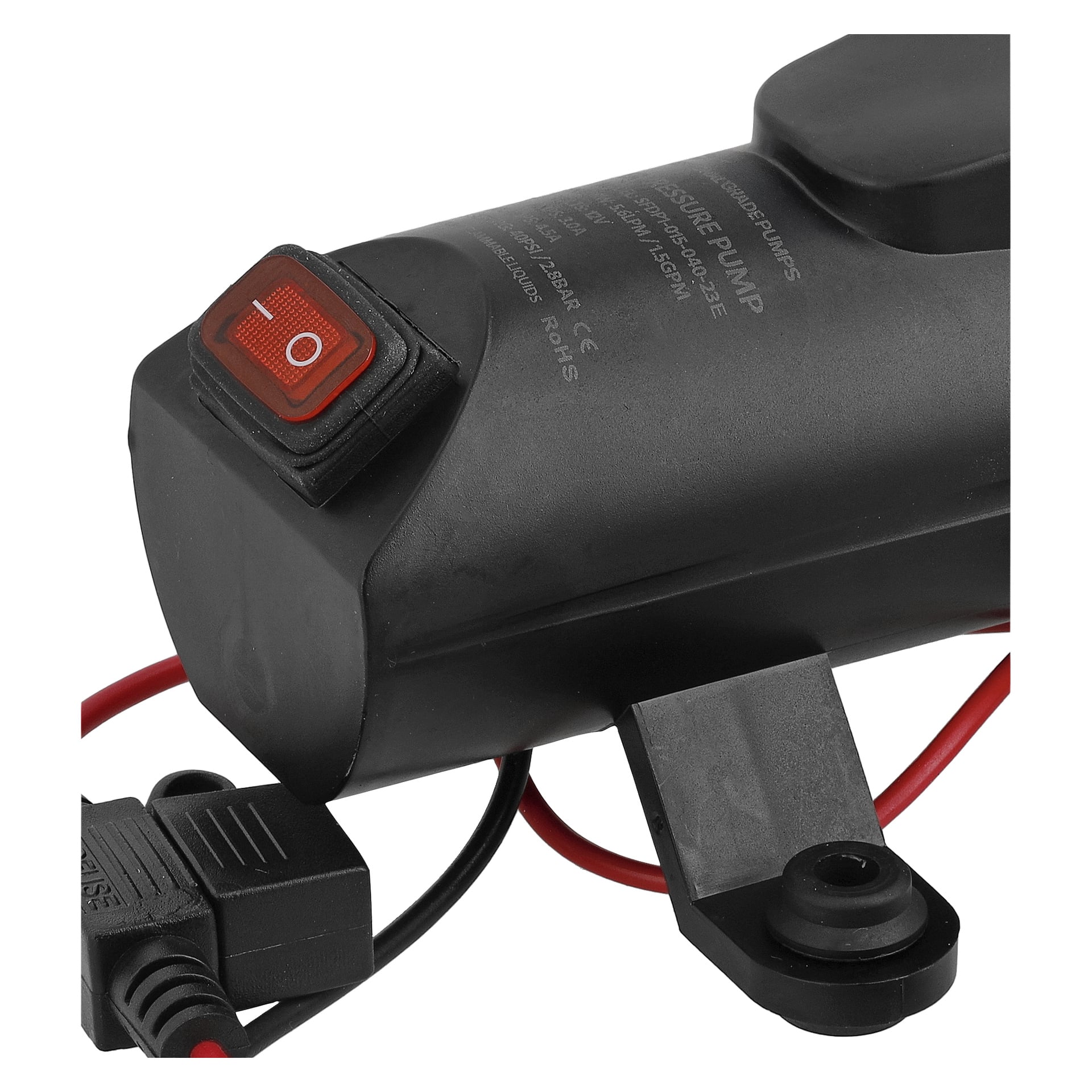 Svart elektrisk luftpump med en röd strömbrytare avstängd, synliga kablar och ett monteringsfäste med ett fästhål.