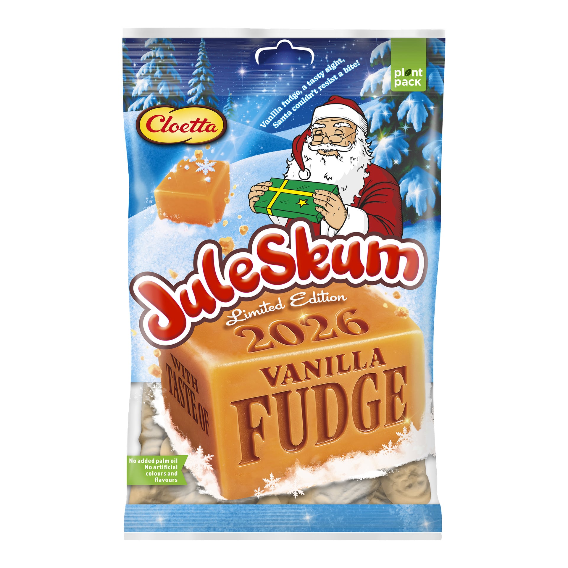 Cloetta JuleSkum Limited Edition 2026 Vaniljfudge-paket med tomten som håller en present, fudge-bitar och snöiga träd.
