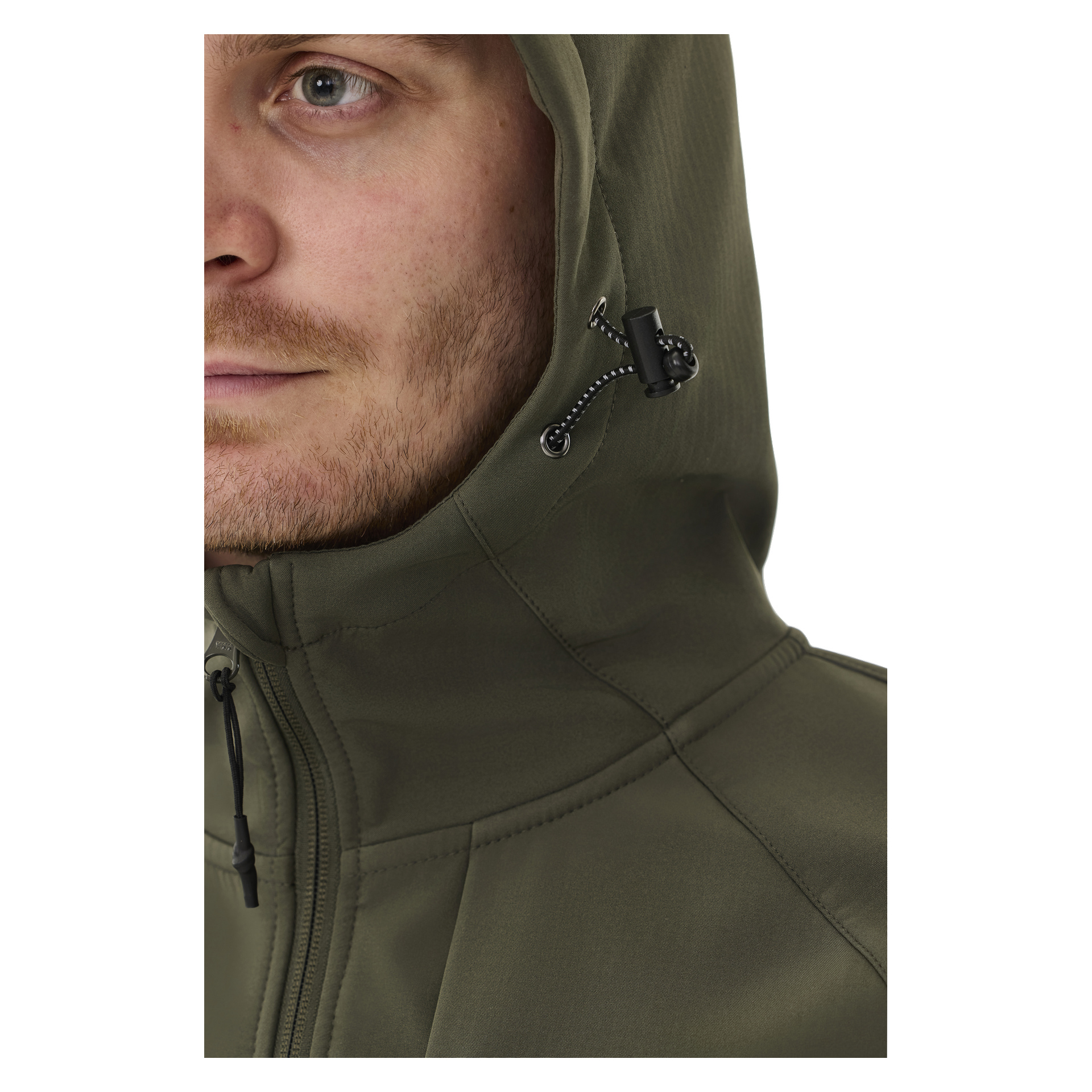Nahaufnahme einer Person in der Kayoba Outdoor Women's Fleece gefütterten Hede-Softshelljacke in Olivgrün, mit schwarzem Kordel und Reißverschlussdetails. Nur die linke Seite ihres Gesichts und des Oberkörpers sind sichtbar.
