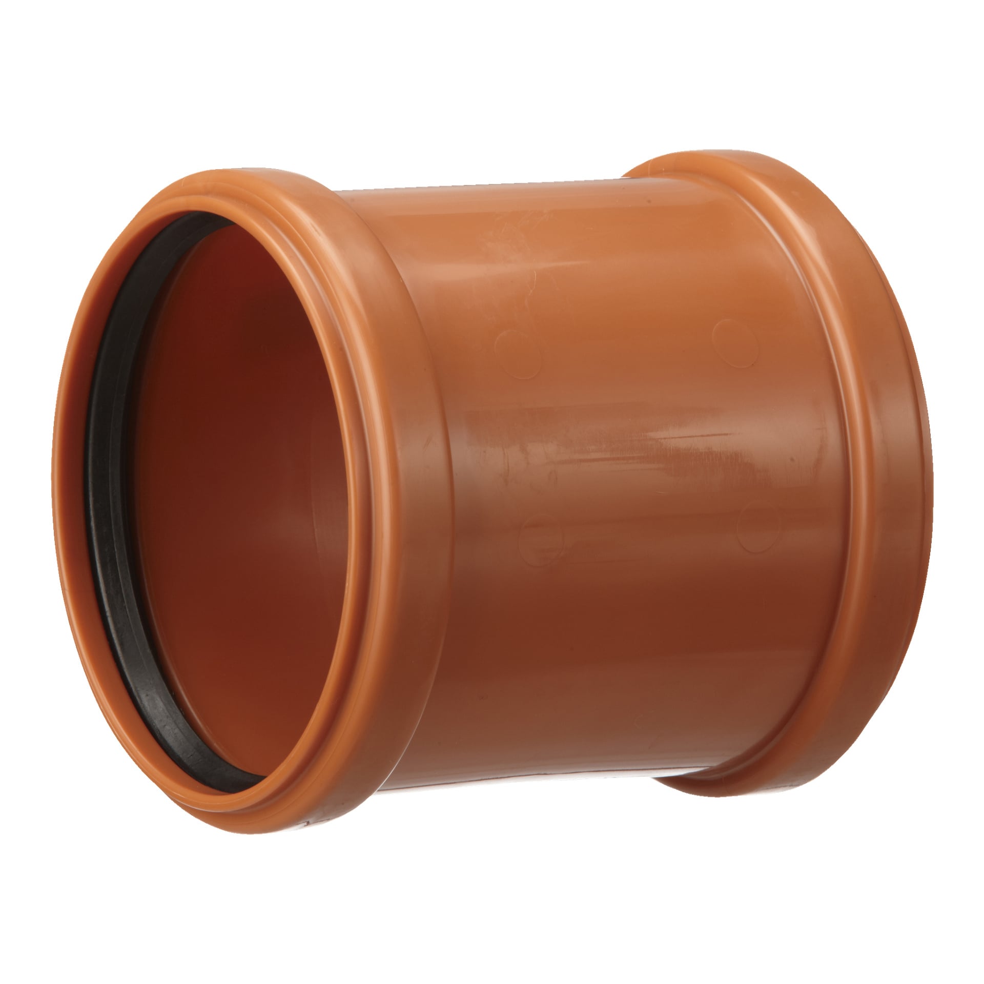 En Terana Push-on-hylsa har en klarorange cylindrisk form med lätt utvidgade ändar och en inre svart gummipackning, avsedd att förena två rör.
