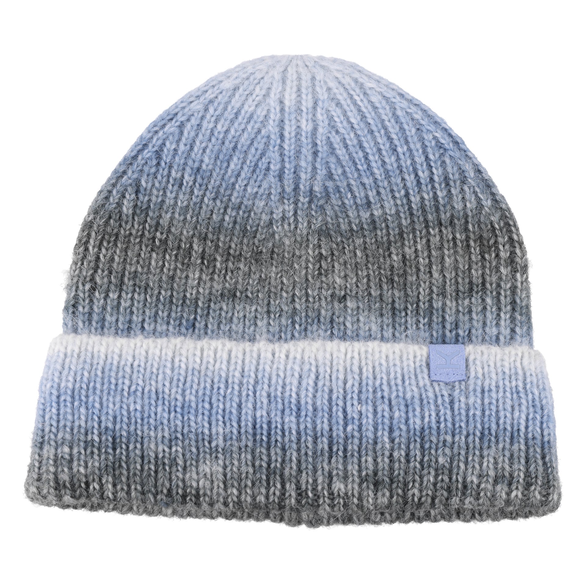 Die Kayoba Outdoor-Kindermütze ist eine gestrickte Mütze mit hochgedrehter Krempe, die einen Farbverlauf zeigt, der sich von hellblau an der Basis zu dunkelgrau an der Spitze wechselt. Ein kleines rechteckiges Etikett ist am Rand befestigt.