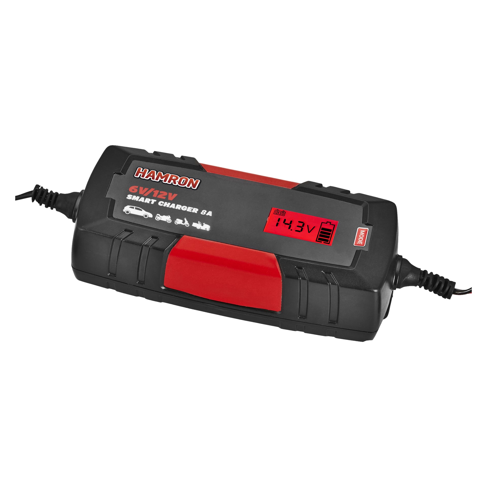 En svart og rød Hamron batterilader (6V/12V, 8A) med en digital skjerm som viser 14,3V og et batteriikon, tilkoblede kabler og ikoner som viser at den er for biler, motorsykler og gresstraktorer.