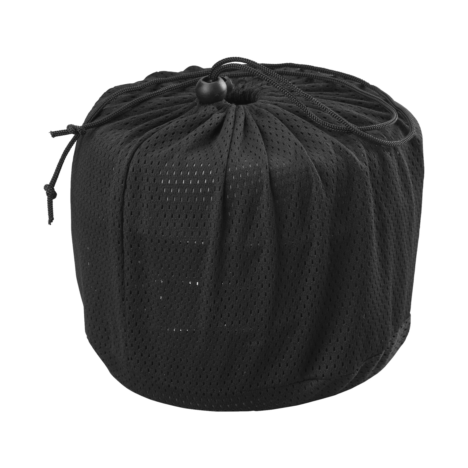 En svart nätväska med dragsko och cylindrisk form, med perforerat tyg för enkel sikt och luftflöde. Toppen stängs ordentligt med en sladd och plastvipp, designad för att hålla Kayoba Outdoor 5-delade köksredskapsset.