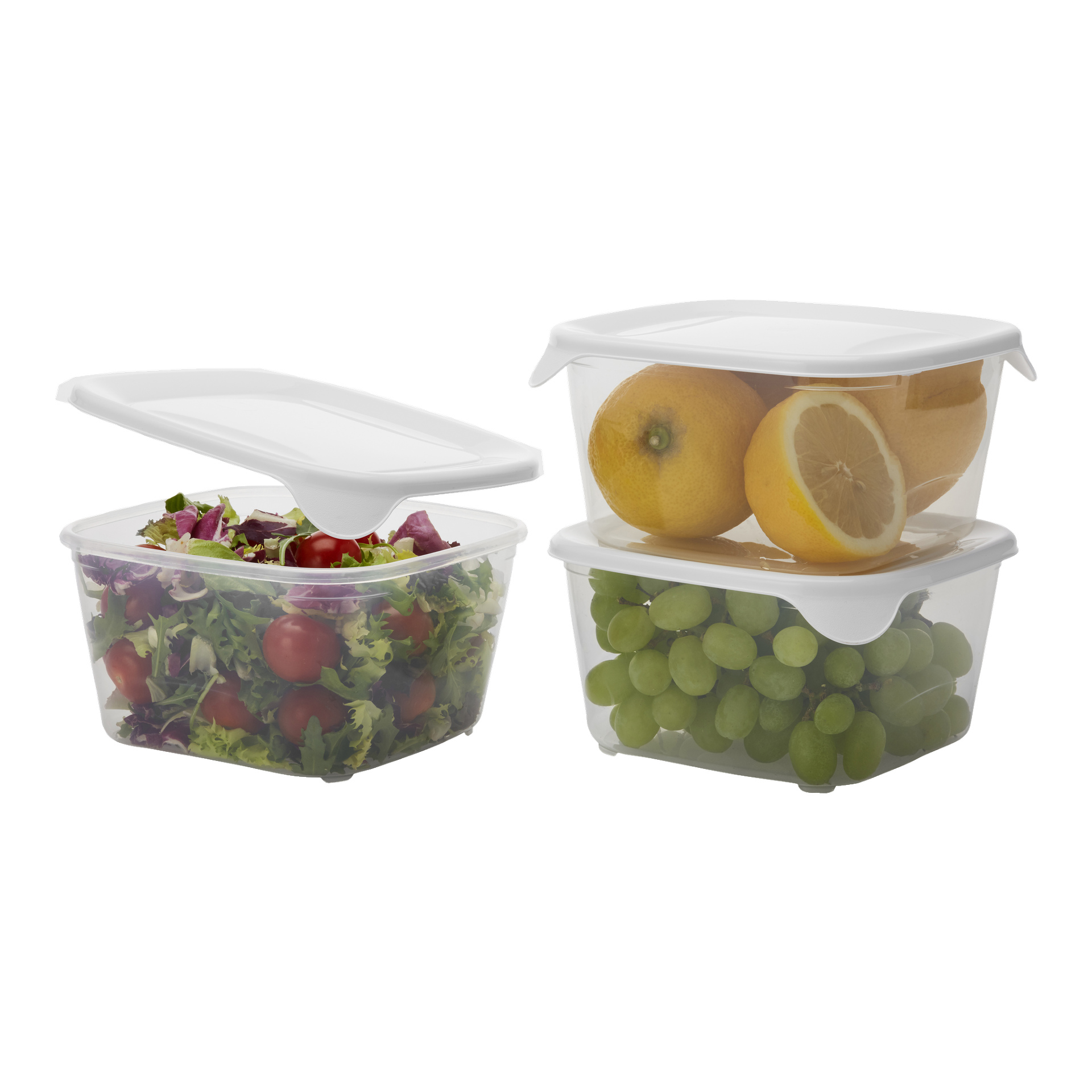 Menuett Lunchboxes 3-pack innehåller tre genomskinliga plastbehållare med vita lock: en innehåller sallad med körsbärstomater och bladgrönsaker, en annan är fylld med hela druvor, och den tredje innehåller två hela apelsiner tillsammans med en halverad citron.