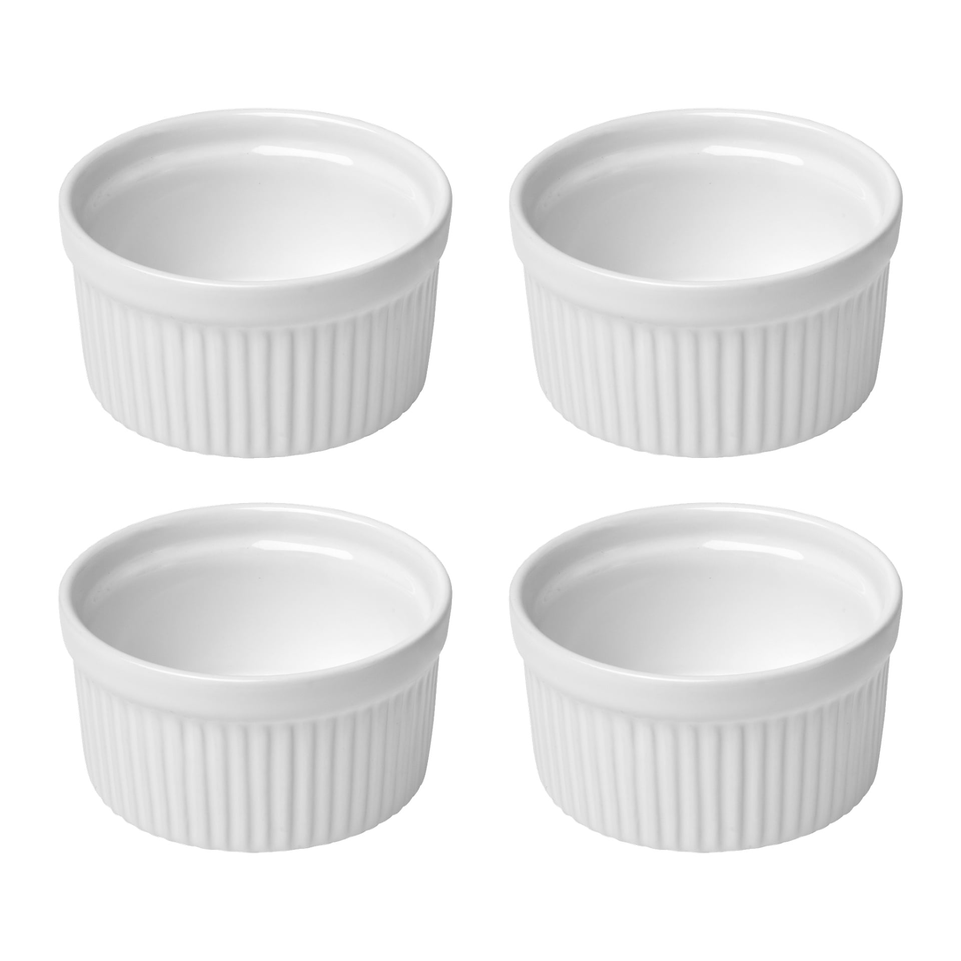 Fyra identiska Menuett Ovenware-ramekins från ett 4-pack visas i ett rutnät. Varje har en räfflad vit keramikfasad, där alla ramekins är tomma och matchar i storlek och design.