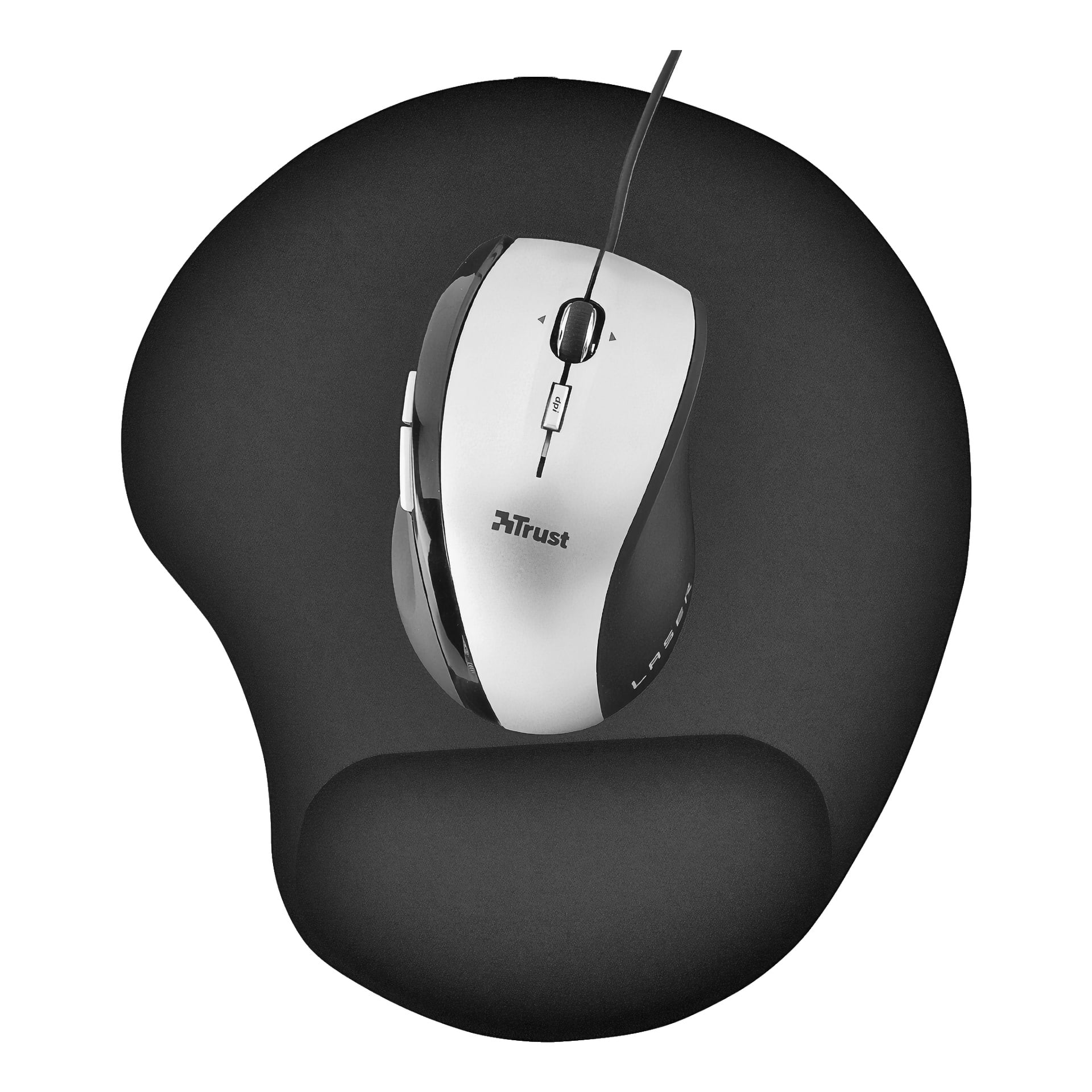 En Trust-musmatta med inbyggt handledsstöd visas ovanifrån, med en trådbunden Trust-datormus vilande på dess svarta ergonomiska yta.
