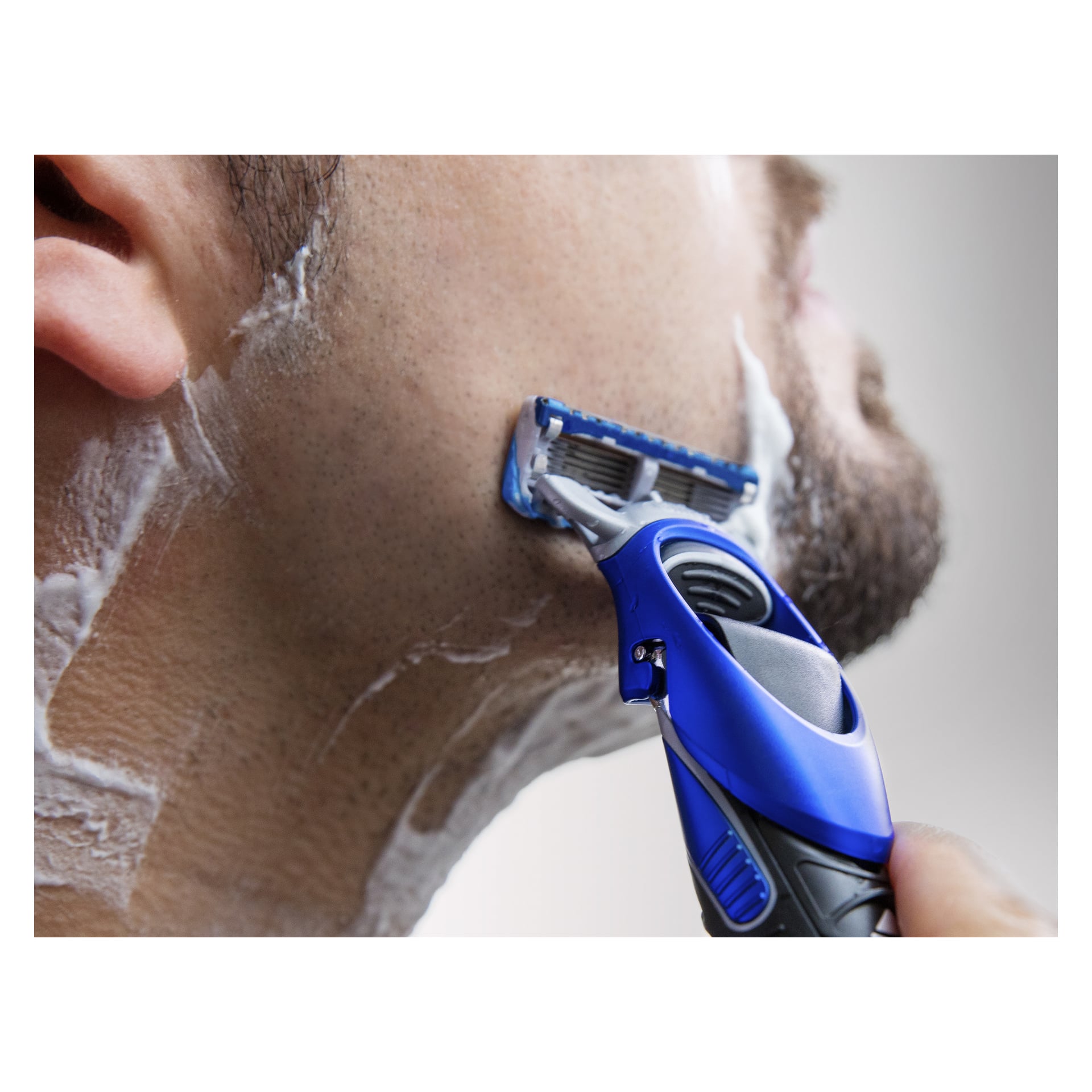 Rakhyvel | Gillette Styler Razor 1 up | Jula