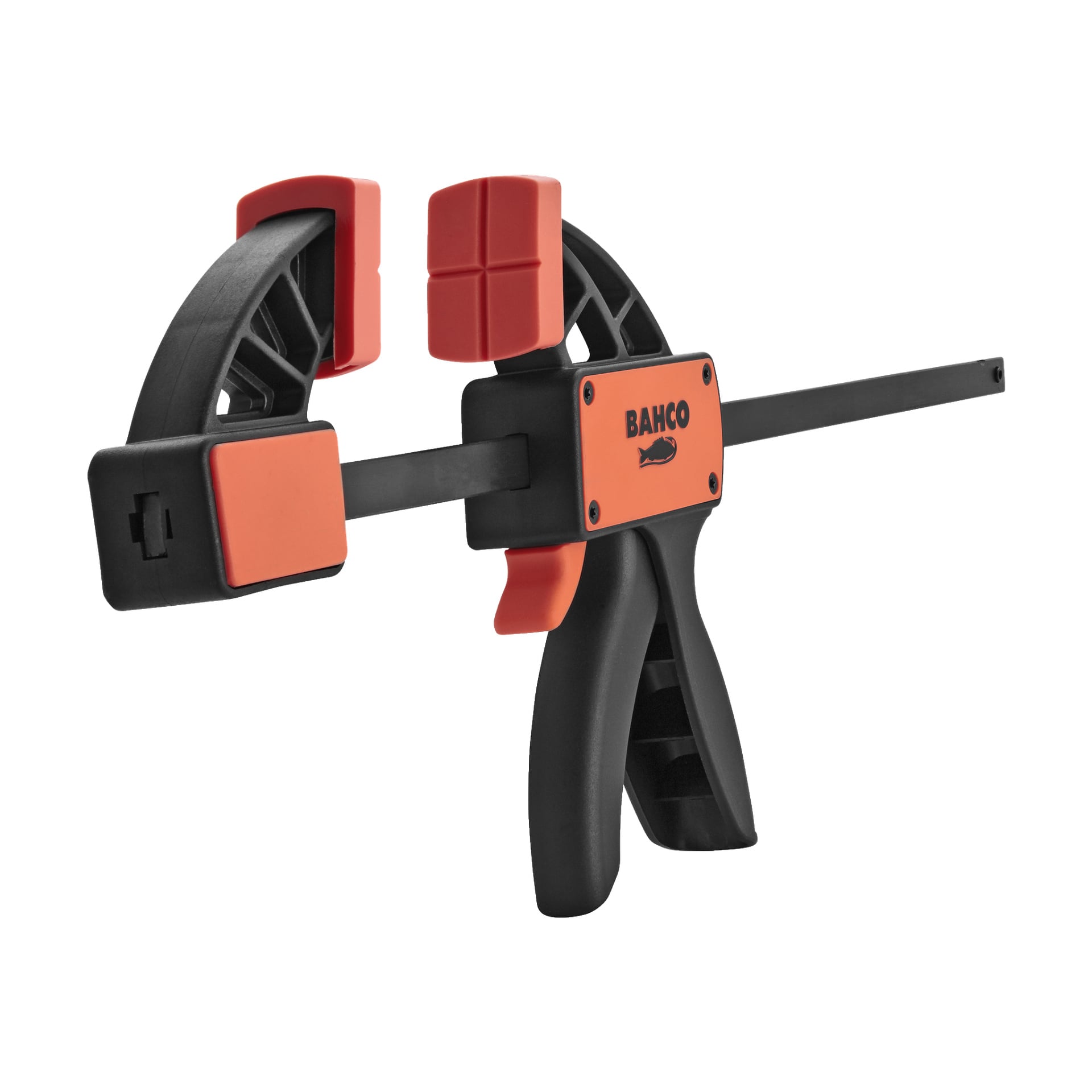 Bahco Quick Clamp QC-300A visar sitt karakteristiska svarta och orange färgschema, med ett ergonomiskt handtag och dämpade käkar utformade för att greppa saker stadigt, lämpliga för träarbete eller reparationer.