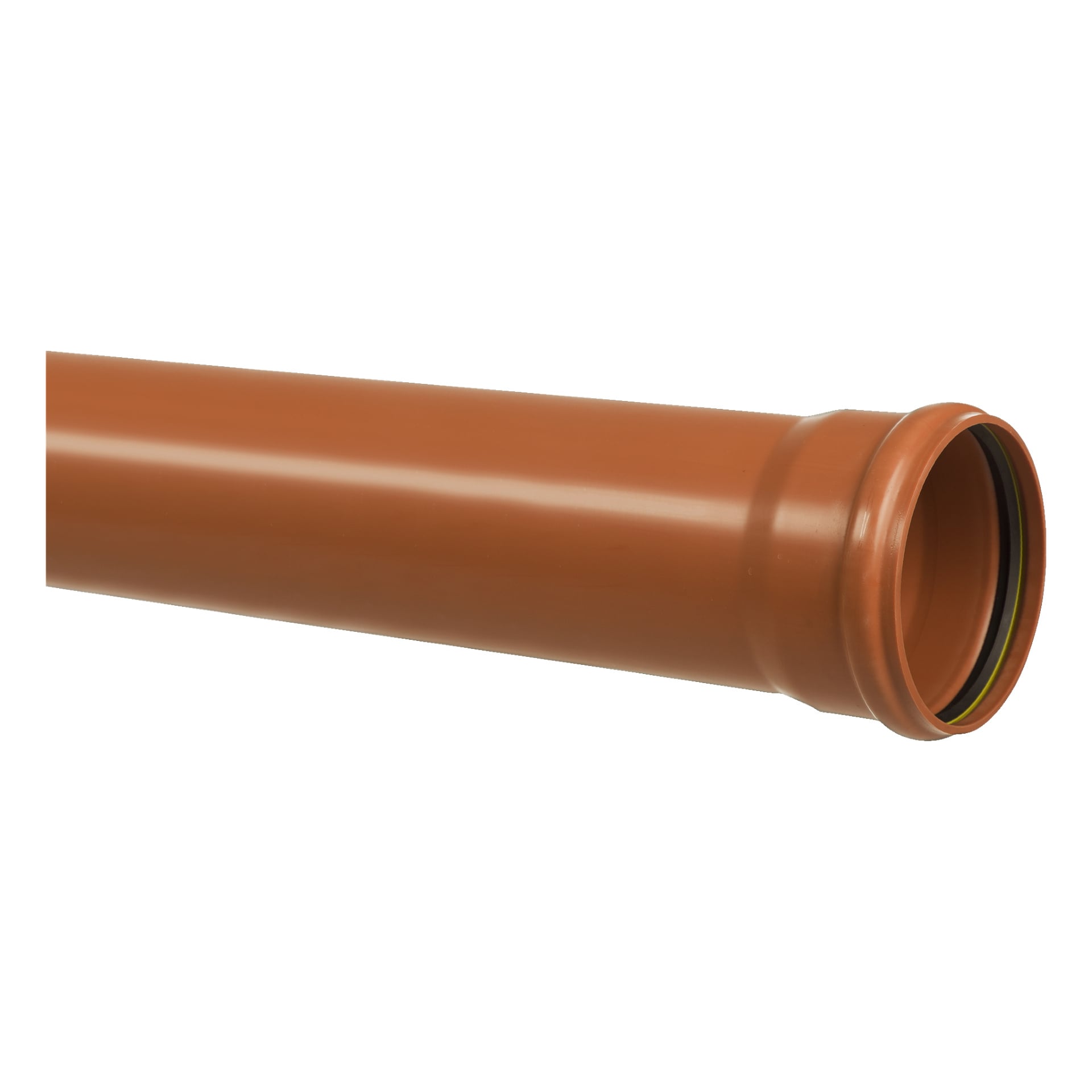 Närbild på ett Terana-rör som visar dess orange PVC-konstruktion och hylsände, vanligtvis använd för rörmokeri eller dränering.