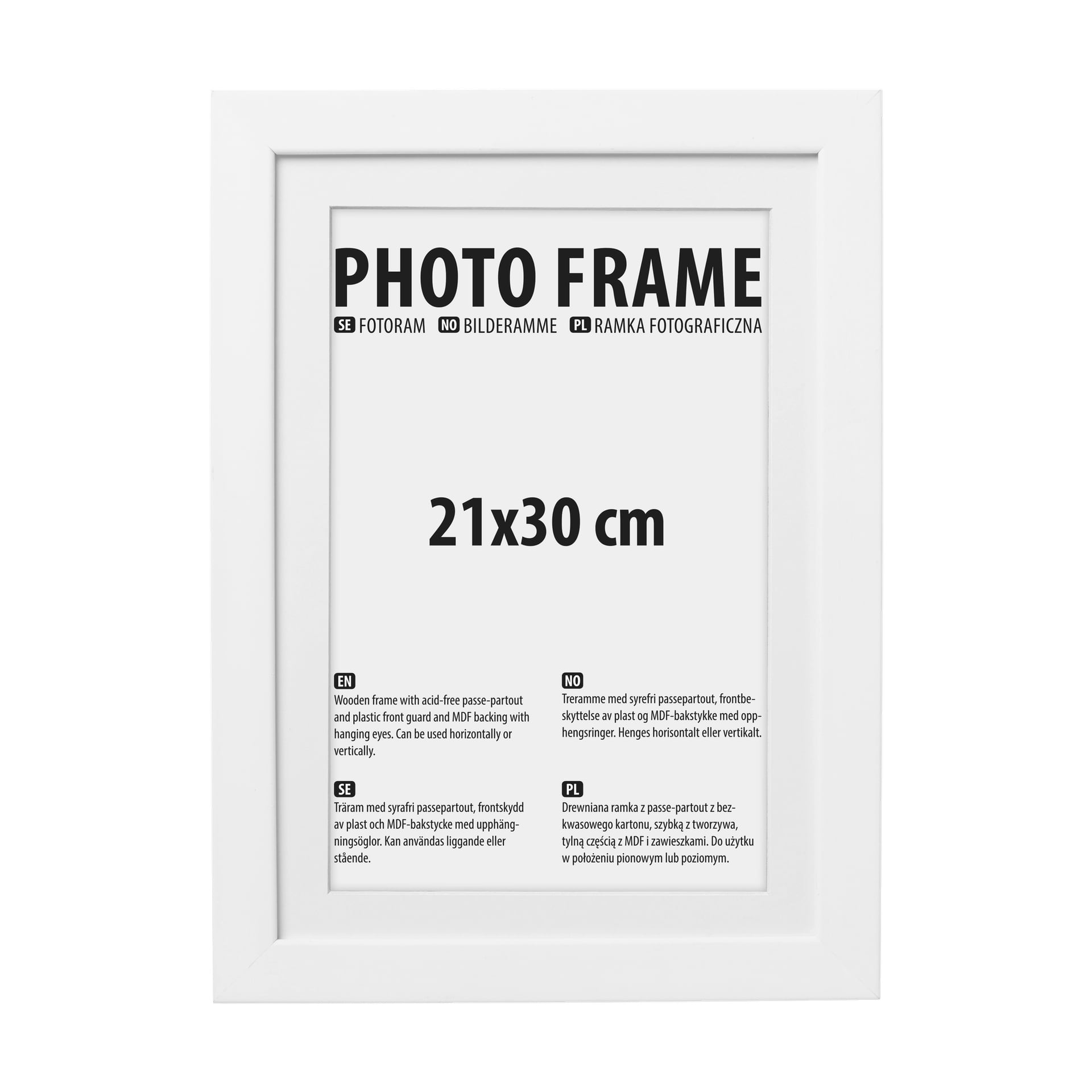 Biała, prostokątna ramka na zdjęcia od EMW marki No stoi pionowo, z oznaczoną wkładką "FOTORAMKA 21x30 cm" napisaną pogrubionym tekstem oraz dodatkowymi szczegółami produktu.
