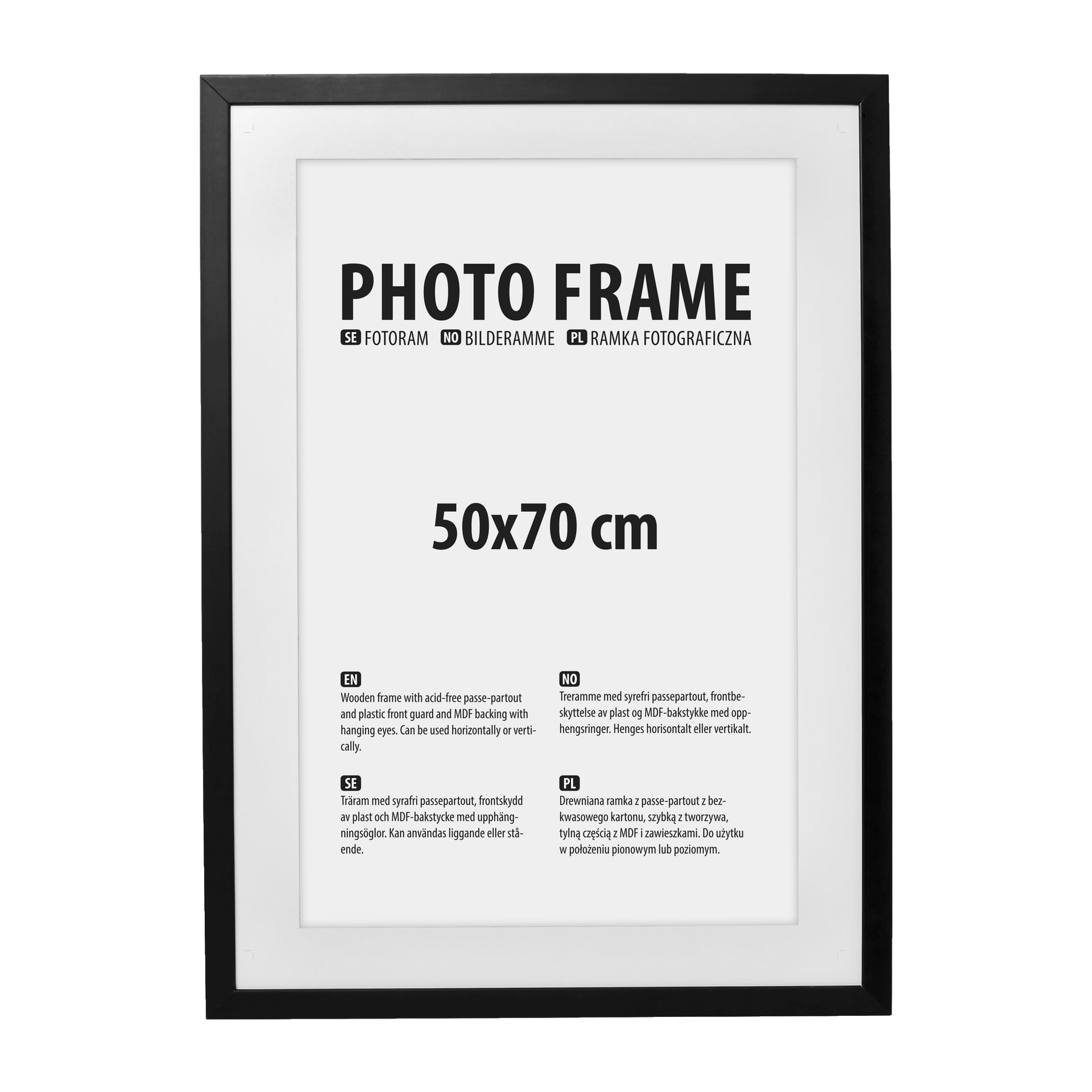 En svartvit NO-brand EMW-fotoram med en vit matta står upprätt. Texten inuti ramen anger att det är en 50x70 cm fotoram och innehåller ytterligare produktdetaljer.