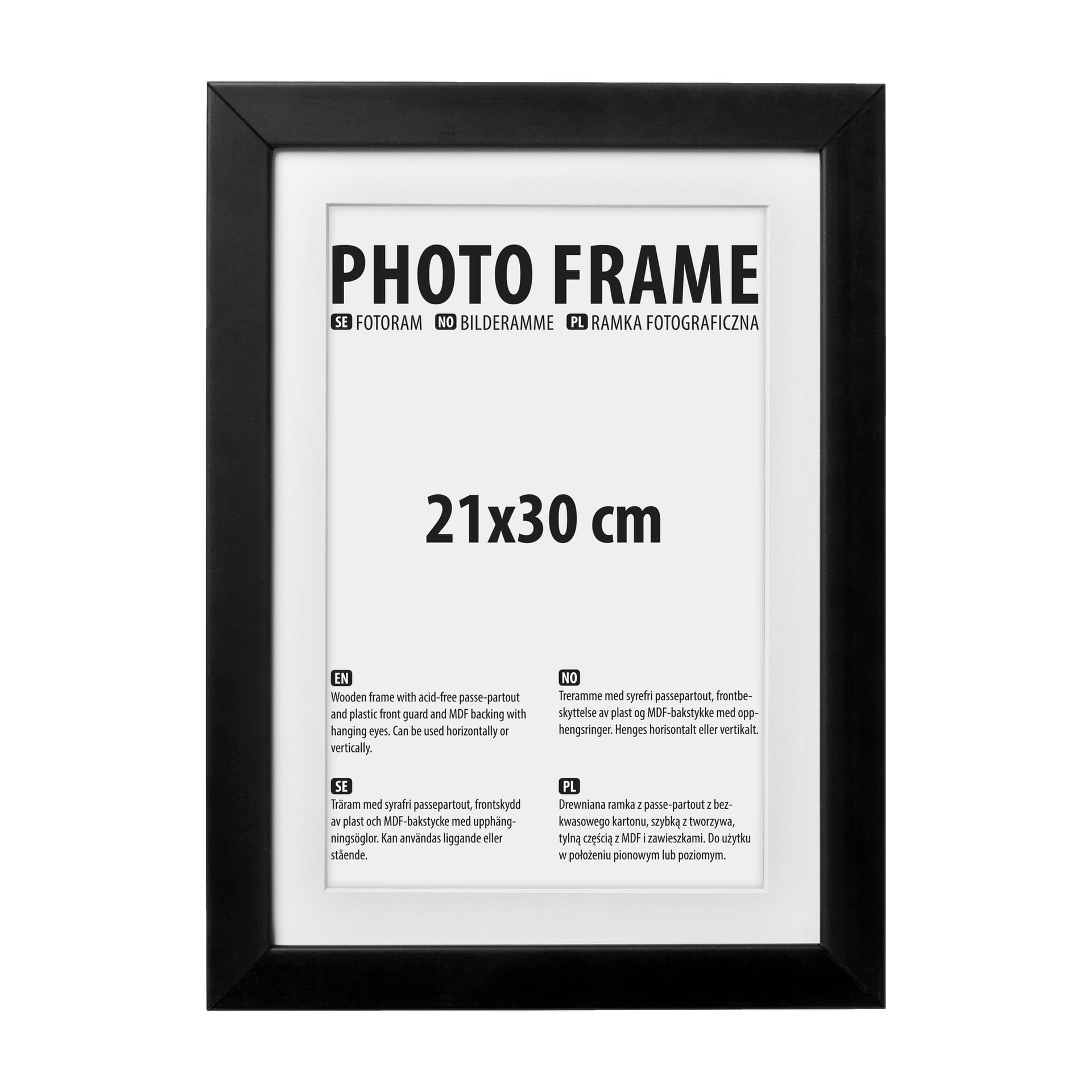 En svart treramme fra No brand EMW med en hvit matte, som viser ulike beskrivelser inni. Den 21x30 cm store rammen kan vises både horisontalt og vertikalt.