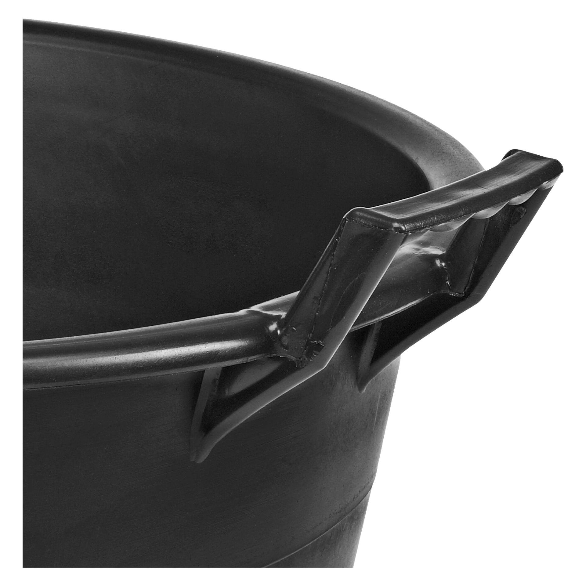 Et nærbilde av den svarte plast Hard Head Tub, som viser deler av kanten og et slitesterkt, støpt sidehåndtak.