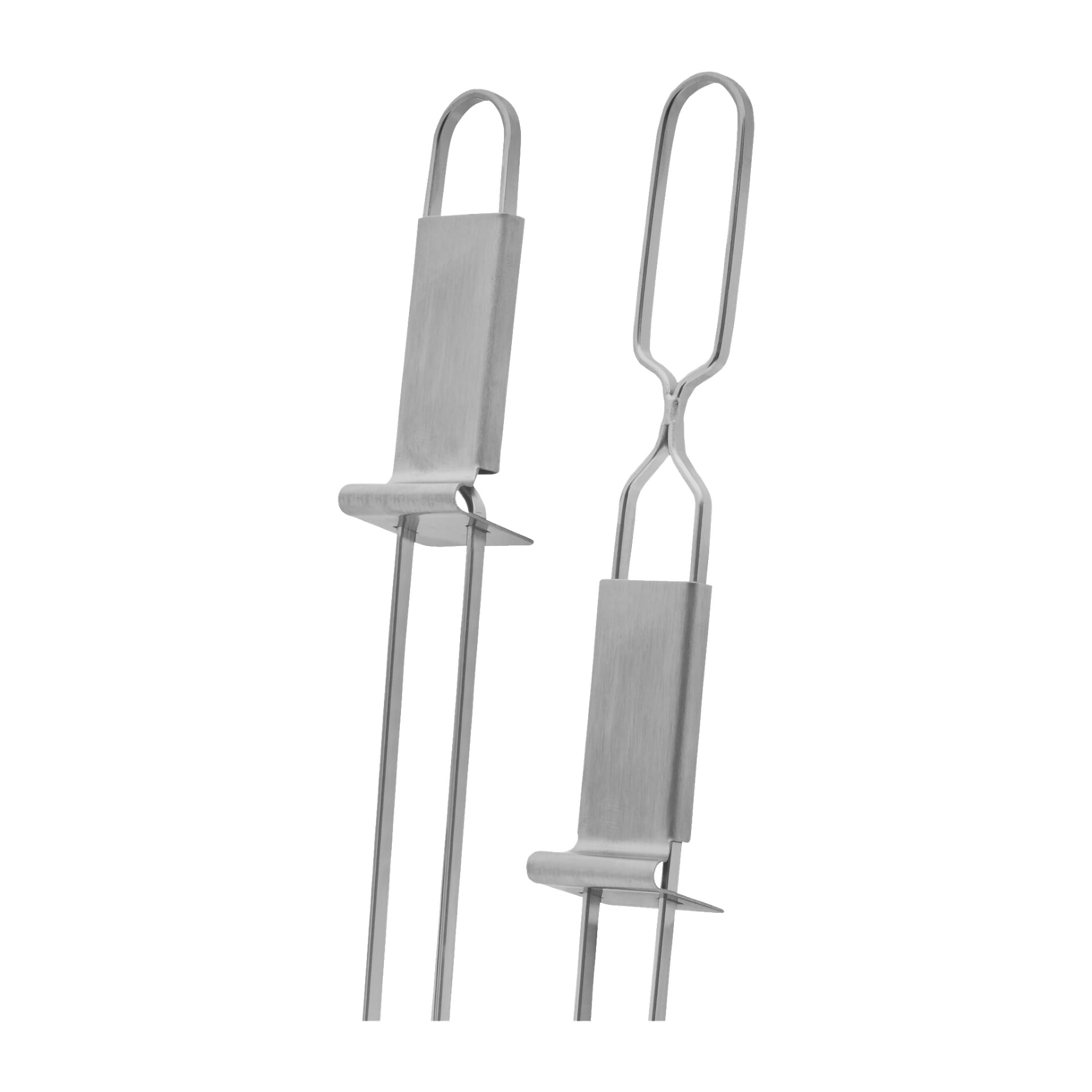 Burns & Barkles Skewer 4 z dwoma metalowymi szpikulami, każdy z płaskimi, prostokątnymi uchwytami i owalnymi pętlami na górze. Mały poziomy metalowy element jest umieszczony blisko rękojeści każdego szaszłyka.