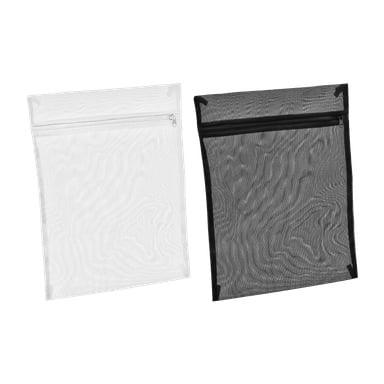 Två Menuett Laundry-påsar (2-pack) ligger sida vid sida, den vänstra är vit med matchande dragkedja och den högra är svart med matchande dragkedja. Båda påsarna är tomma.