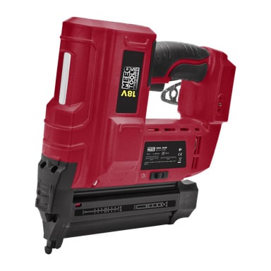 En röd och svart Meec Tools Multiseries spikpistol, modell NG-18V HOME 500, med svart handtag syns från sidan. Avtryckaren och spikmagasinet visas tydligt.