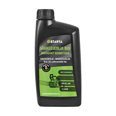 En 1-liters svart plastflaska Starta Saw Chain Oil Bio, med en grön etikett som visar produktdetaljer och en bild av en motorsåg på framsidan.