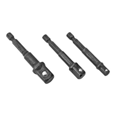 Tre svartmetall Meec Tools pipeadaptere for boremaskiner vises diagonalt. Hver adapter har en sekskantskaft på den ene siden og en firkantet driv med kulelås på den andre, og de kommer i tre forskjellige lengder.