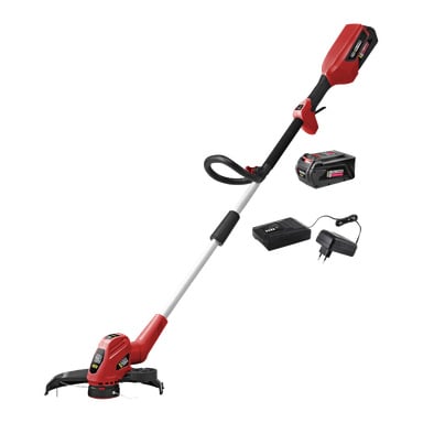 Czerwono-Meec Tools Multiseries 40 V bezprzewodowa podkaszaczka do trawy z wydłużoną rączką, umieszczona ukośnie obok akumulatora i osobnej ładowarki.