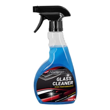En 500 ml sprayflaska Hamron Glass Cleaner innehåller blå vätska. Etiketten lyder "High Performance", "Extreme Clean & Shine" och "Made in Sweden." Flaskan är toppad med ett svart spraymunstycke.