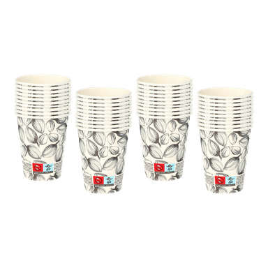 Fyra set Papstar-pappersmuggar (40-pack), var och en dekorerad med ett svart och vitt bladmönster och återvinningssymboler vid basen, är staplade bredvid varandra.