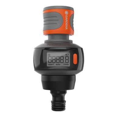 Gardena AquaCount är en digital trädgårdsvattentimer med svart och orange kropp, numerisk display och kontakter i båda ändar för att fästa slangar eller rör.