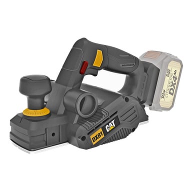 Caterpillar DX81B trådløs elektrisk høvel, med et svart og gult fargeskjema, inkluderer et teksturert grephåndtak, en justerbar knapp og en litium-ion batteripakke som delvis vises.
