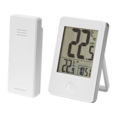 En digital termometer med en framträdande display visar 22,5°C, placerad bredvid en liten vit trådlös sensor. Enheten står upprätt och visar fler detaljer som inomhustemperatur och aktuell tid.